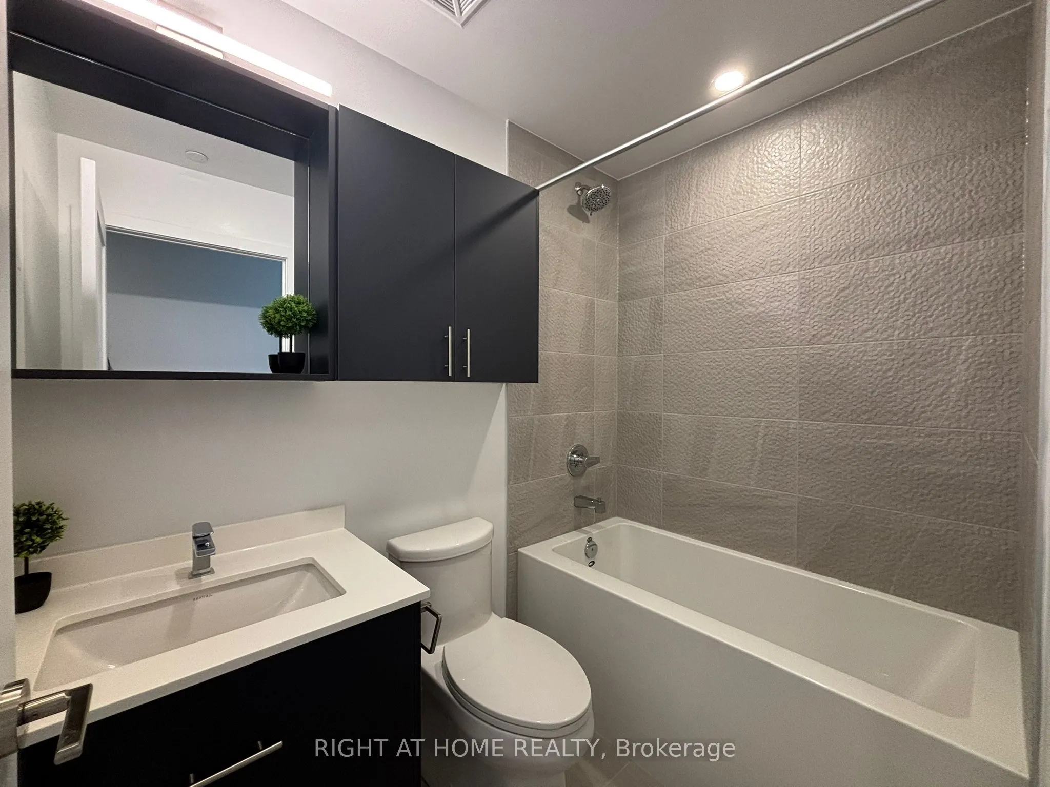 5105 Hurontario Street, #2905