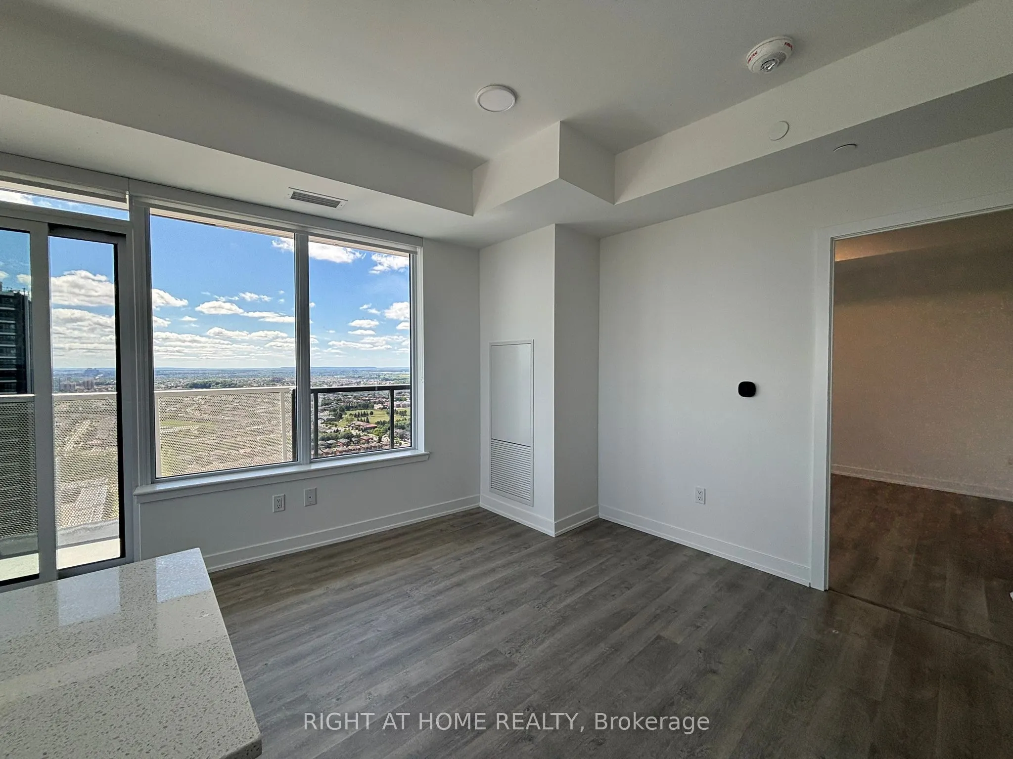 5105 Hurontario Street, #2905
