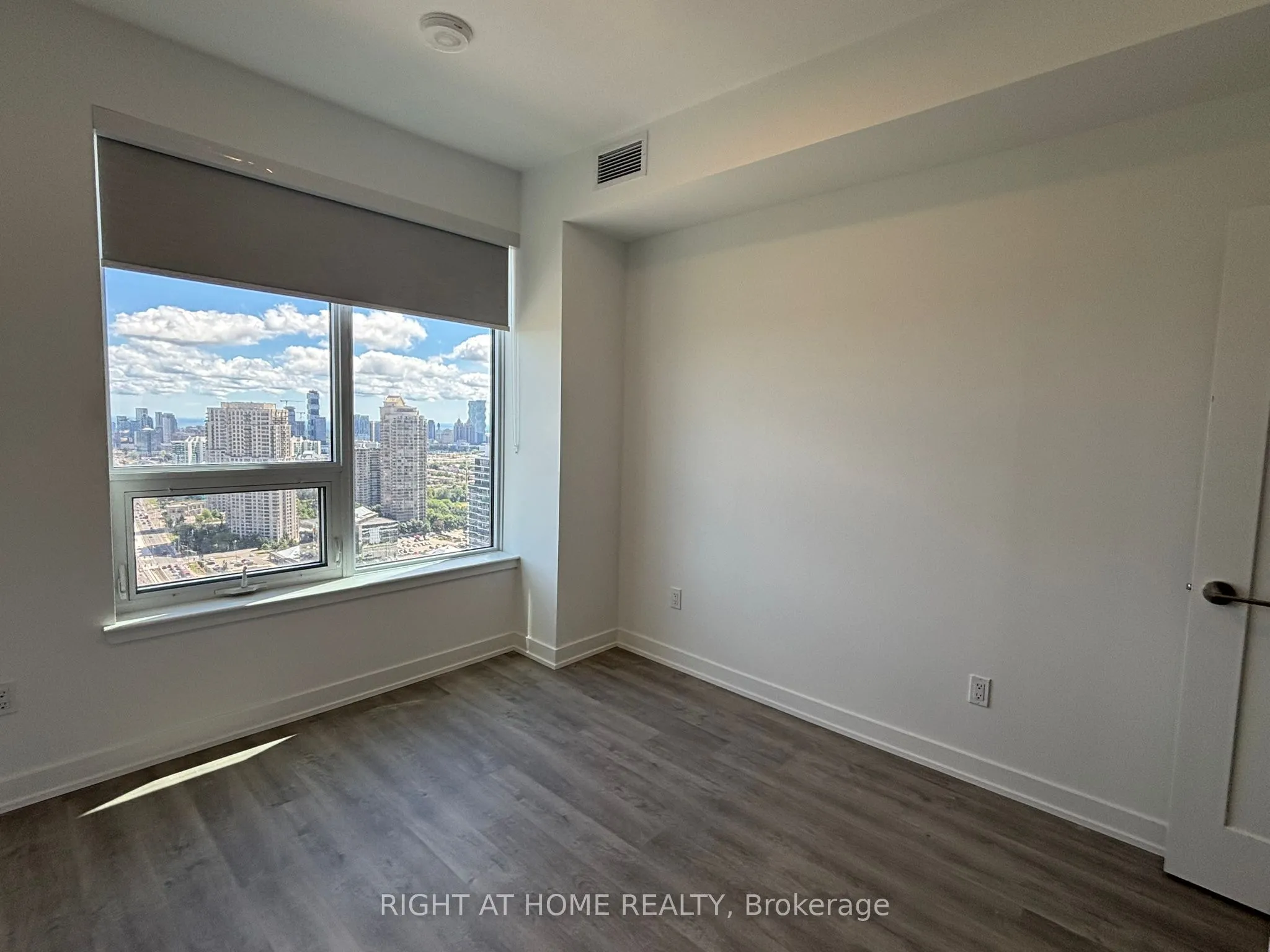 5105 Hurontario Street, #2905