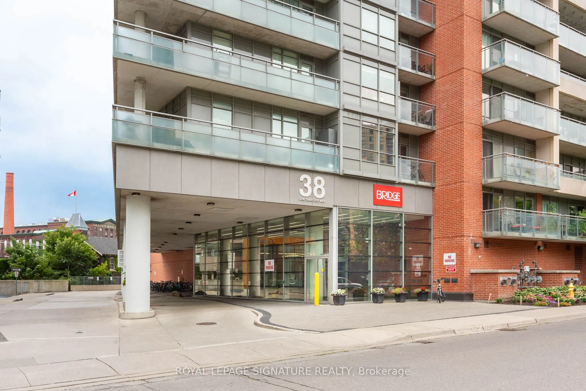 38 Joe Shuster Way, #1323