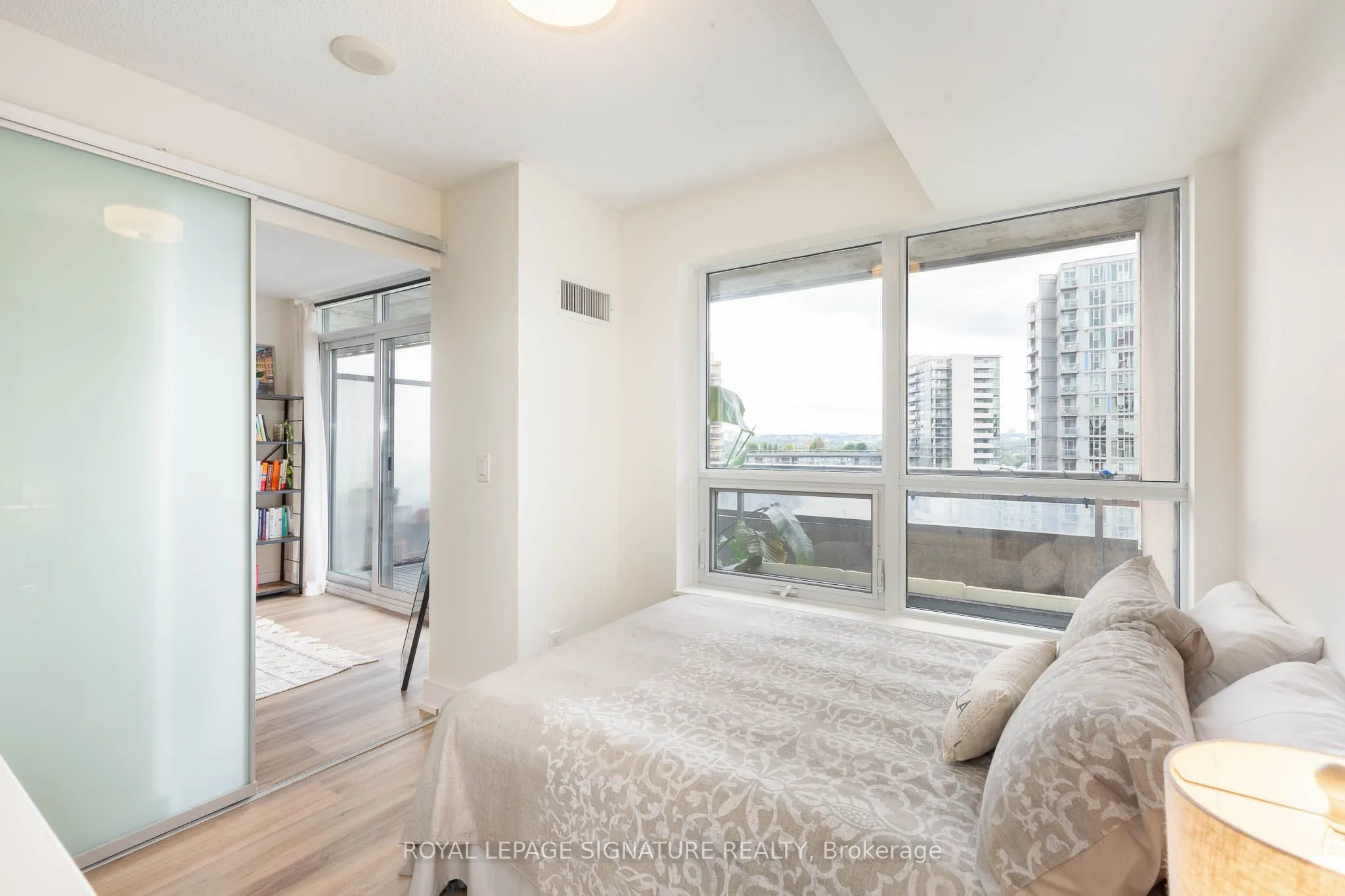 38 Joe Shuster Way, #1323