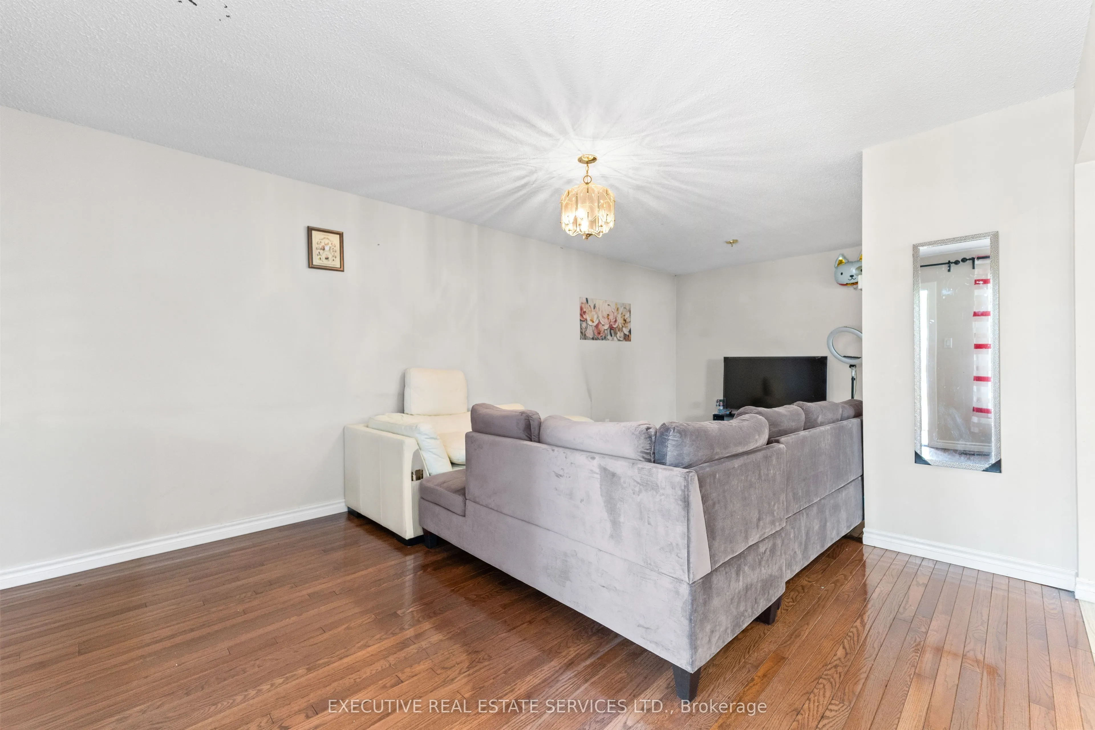 14 Albermarle Court