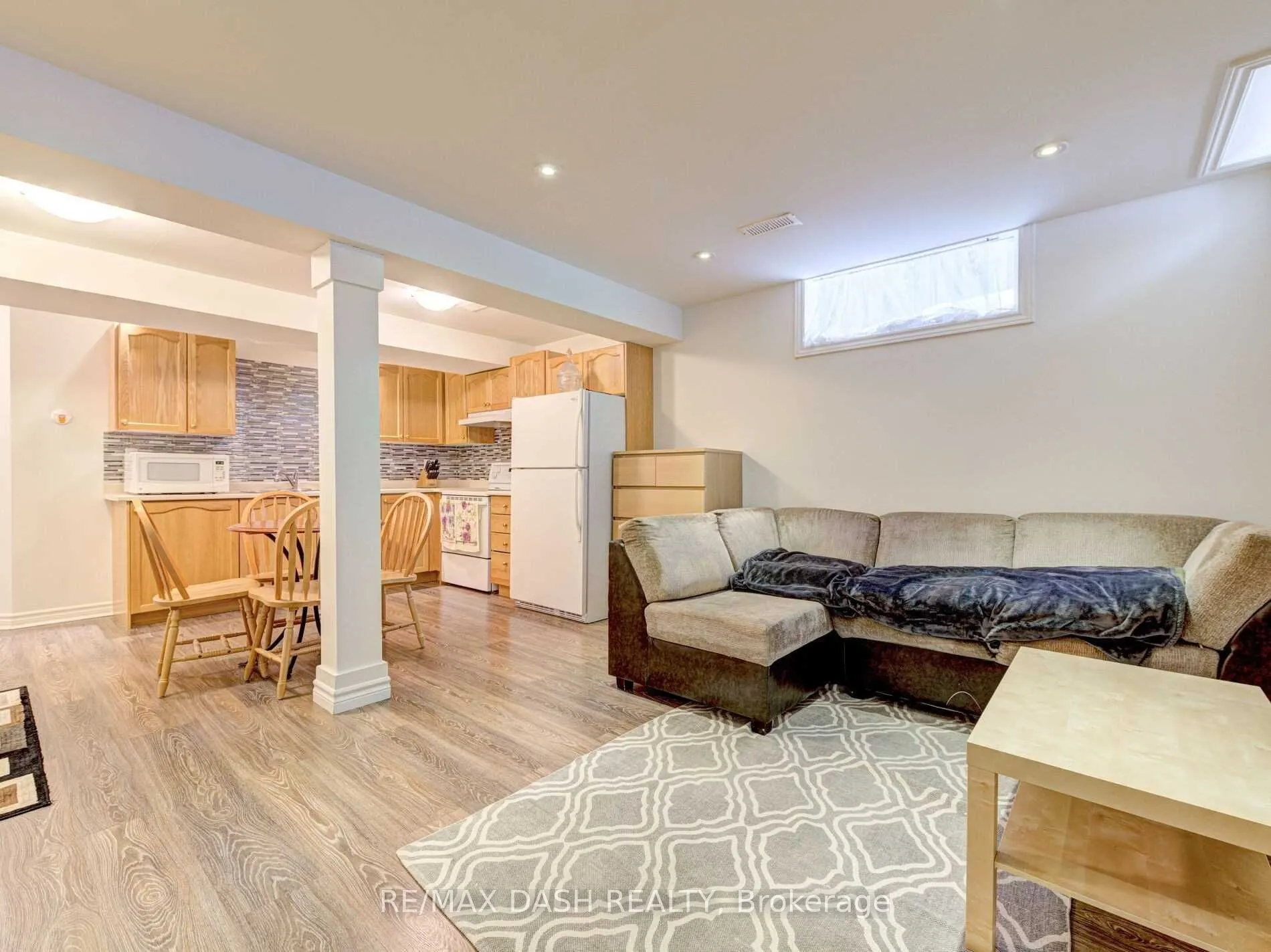 14 Ness Road, #LOWER