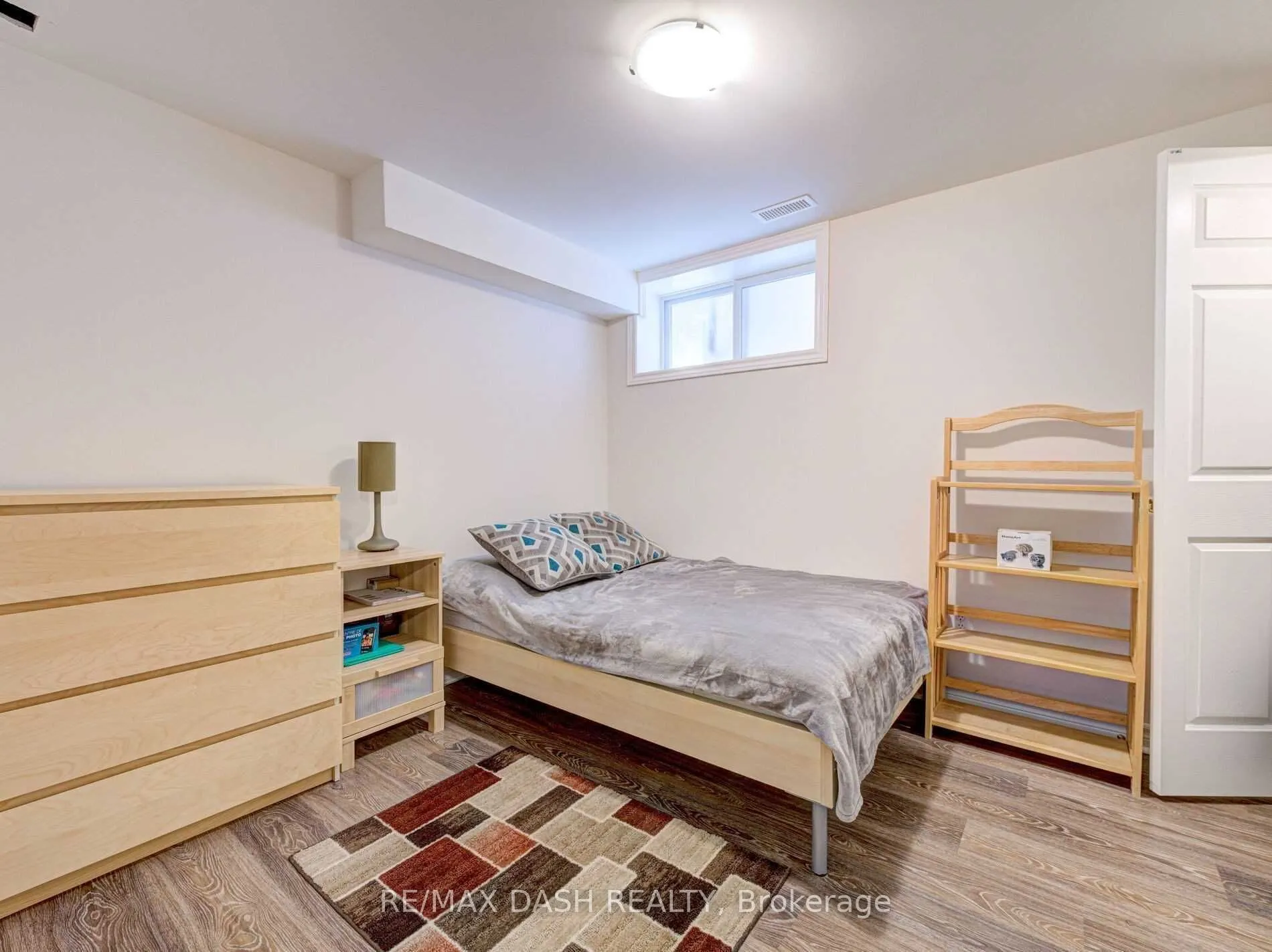 14 Ness Road, #LOWER