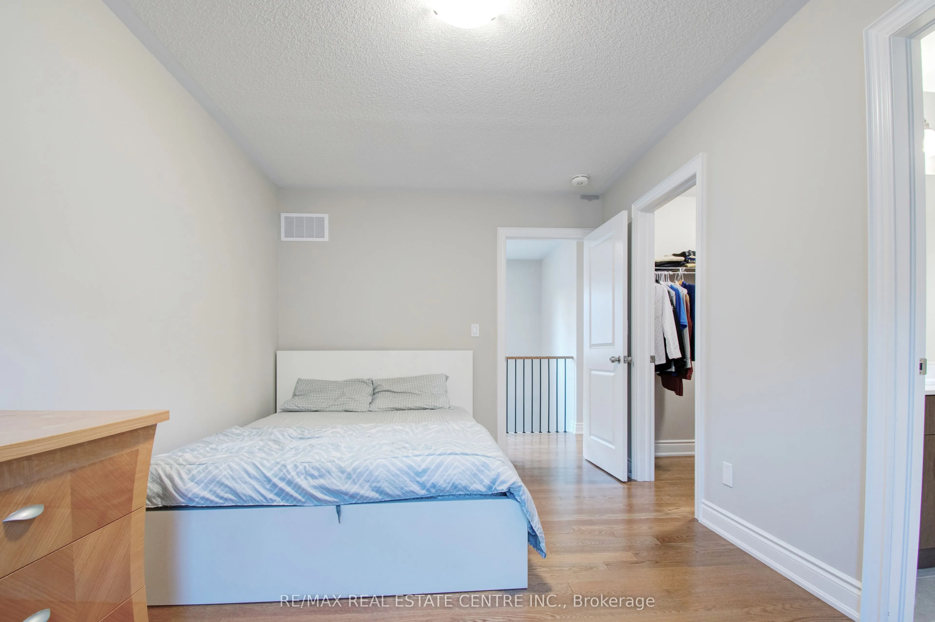 14 Ixworth Circle