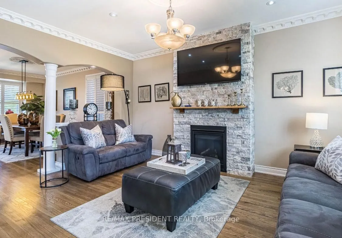 203 Brisdale Drive