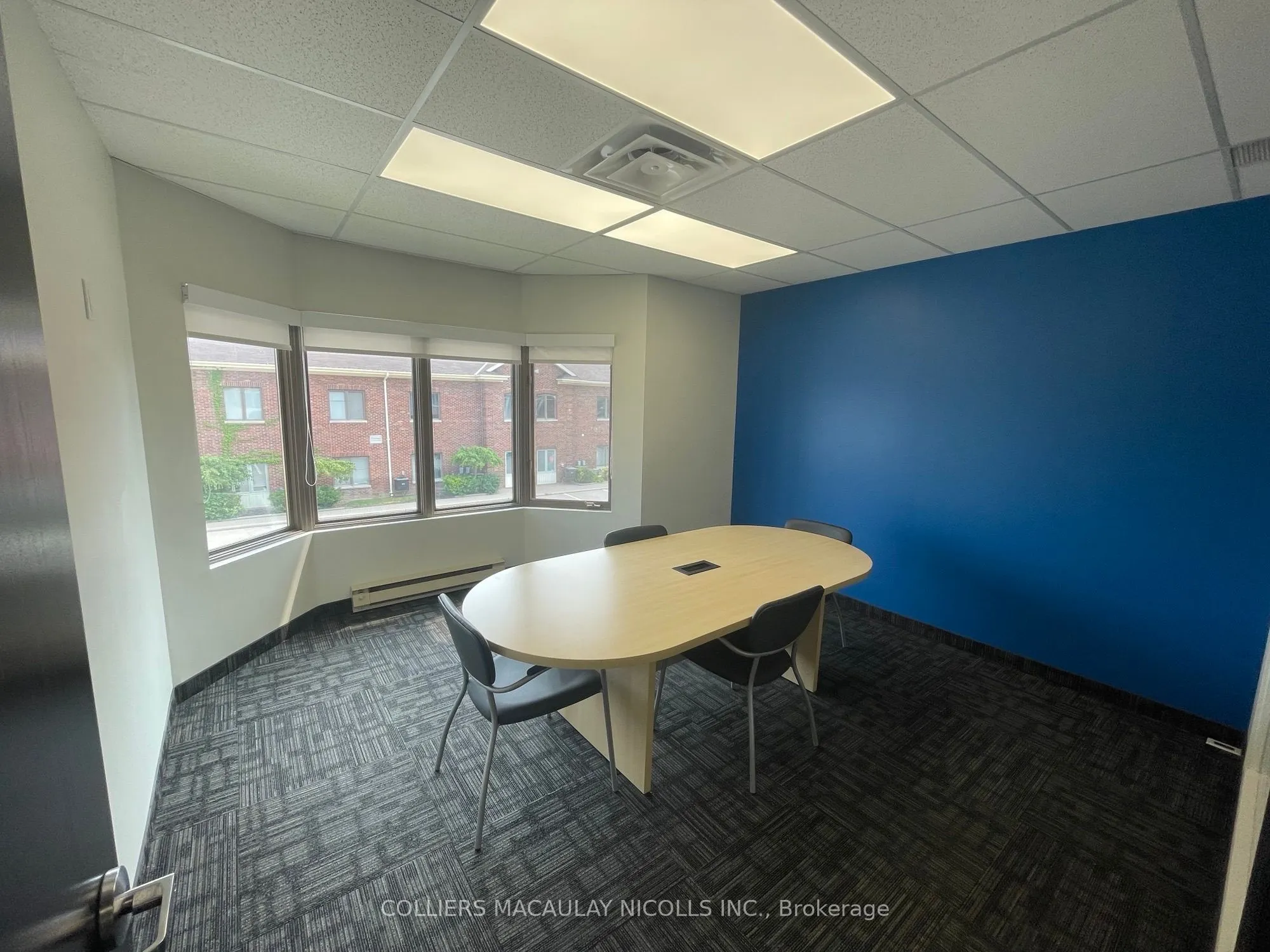 5405 Eglinton Avenue W, #206