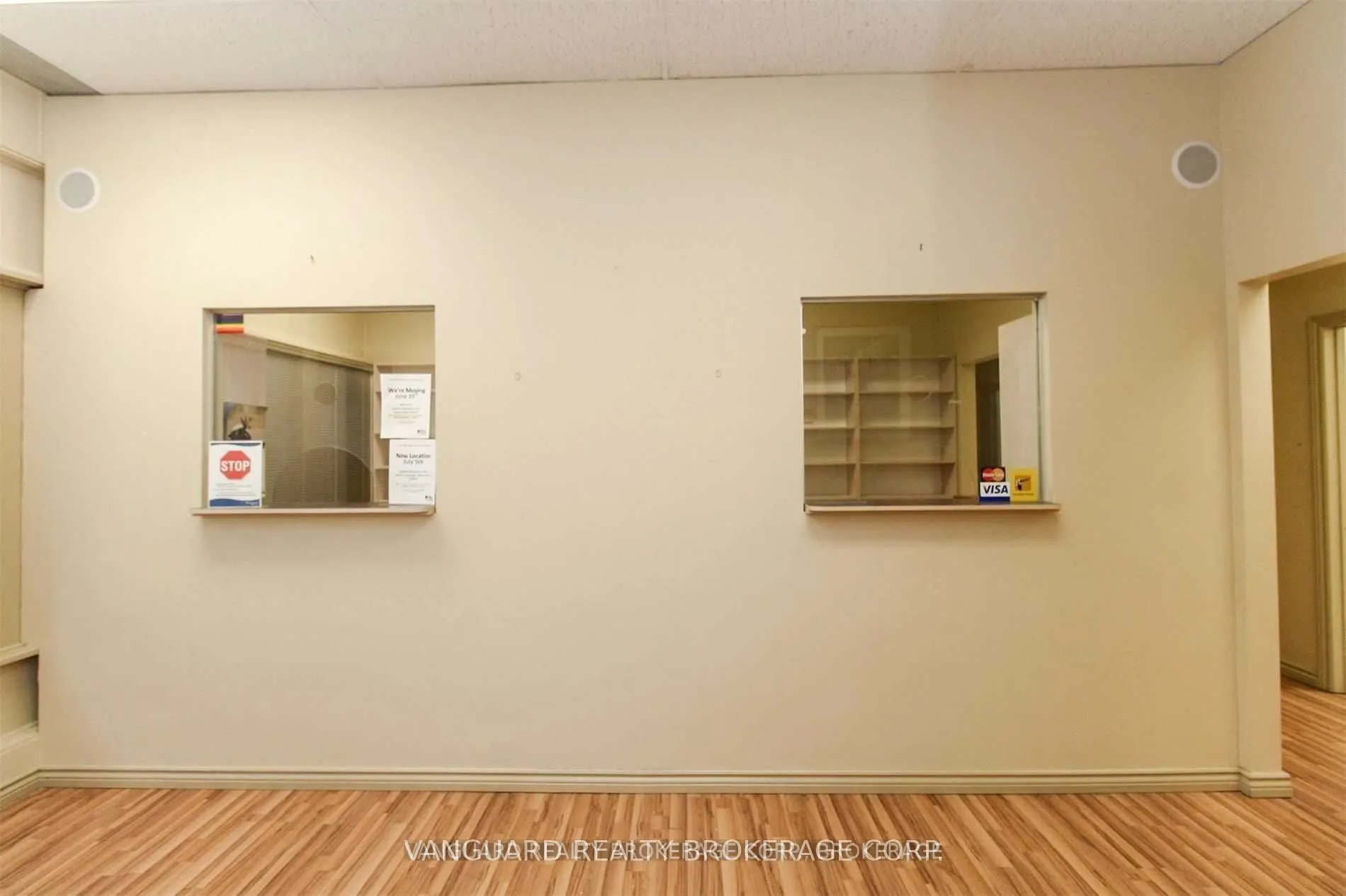 18 King Street E, #E6