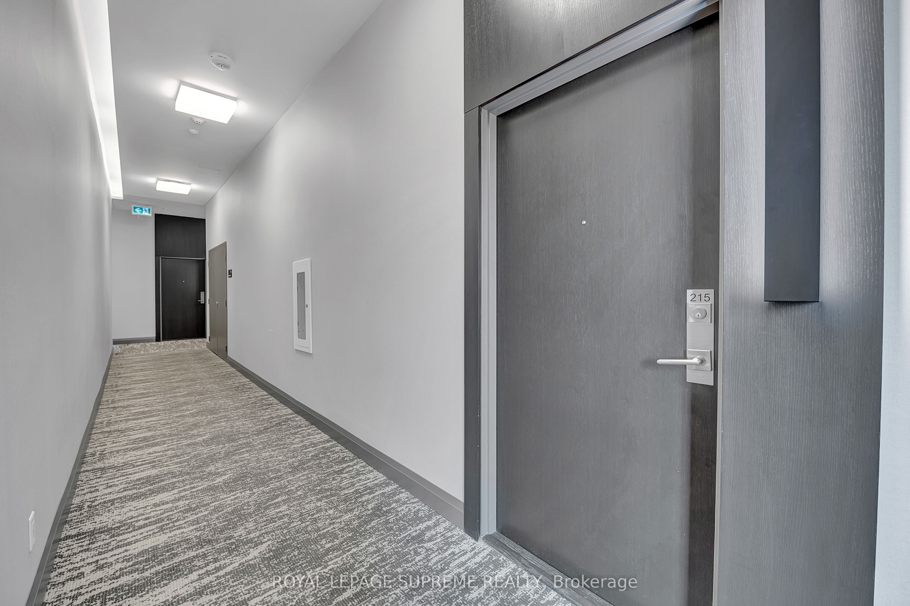 4208 Dundas Street W, #215
