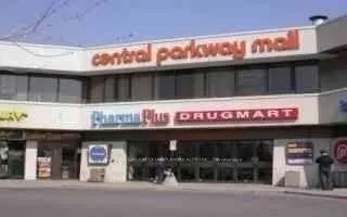 377 Burnhamthorpe Road E, #52