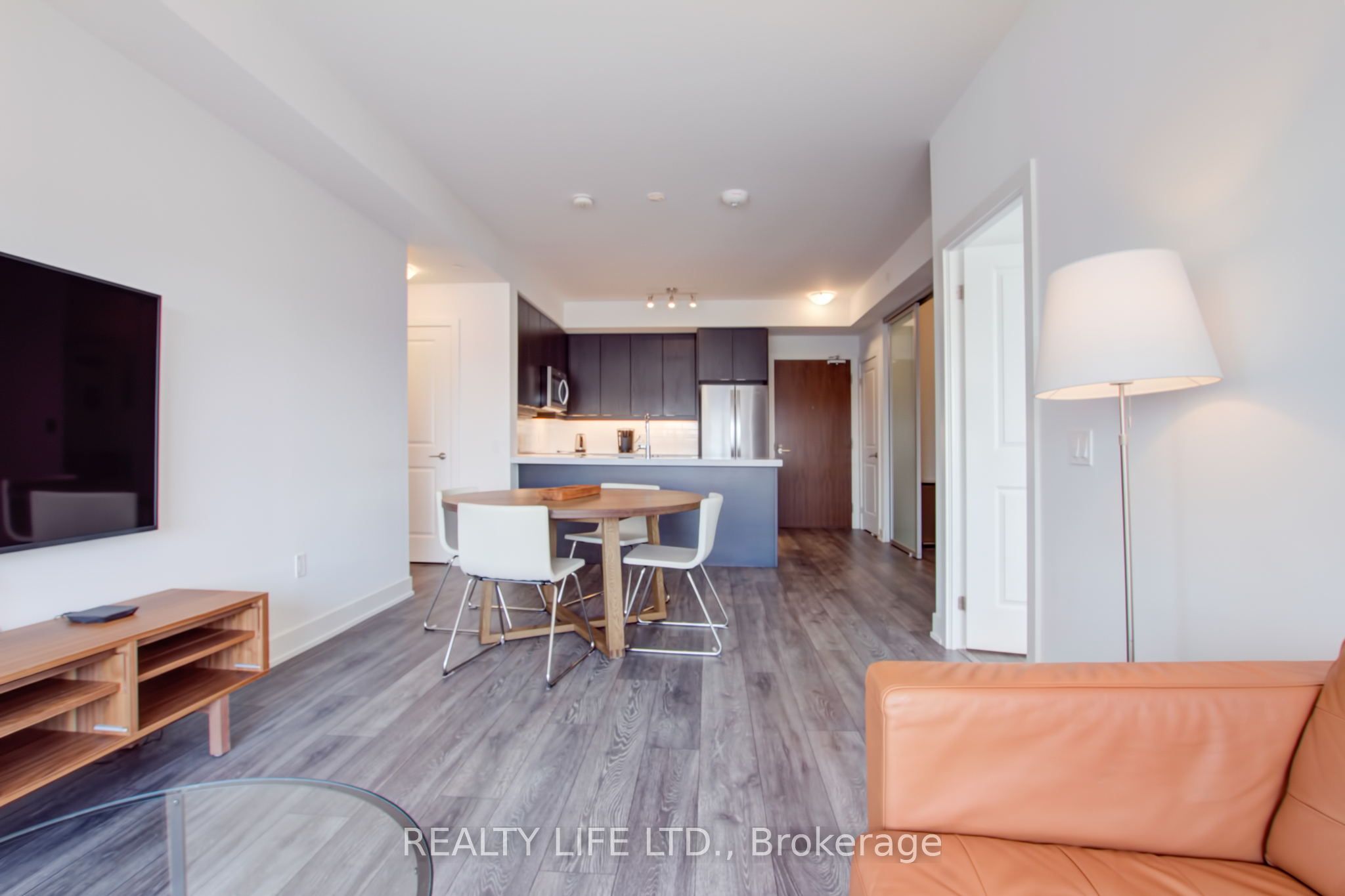 1050 Main Street E #1014