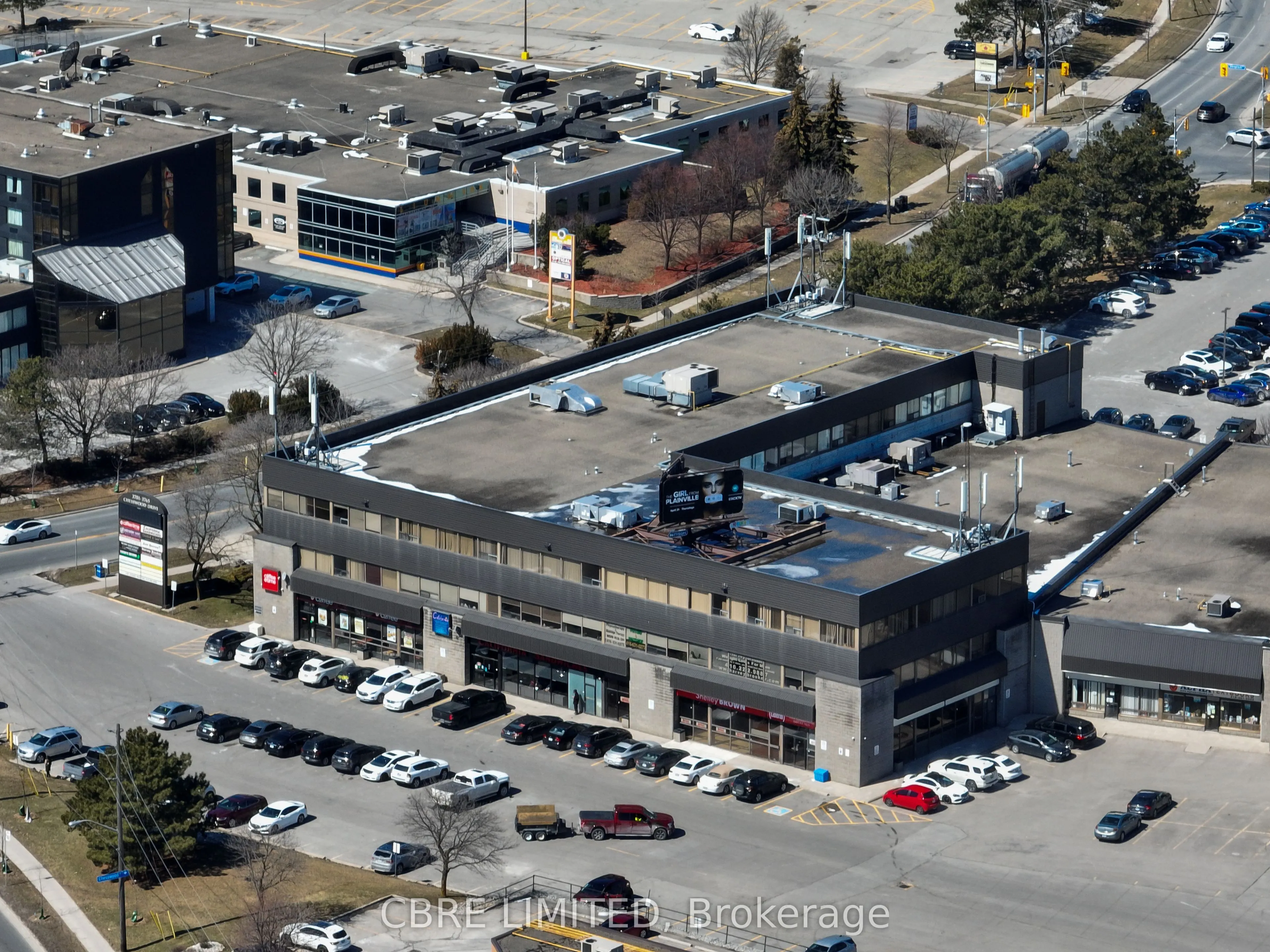 3701 Chesswood Drive, #318