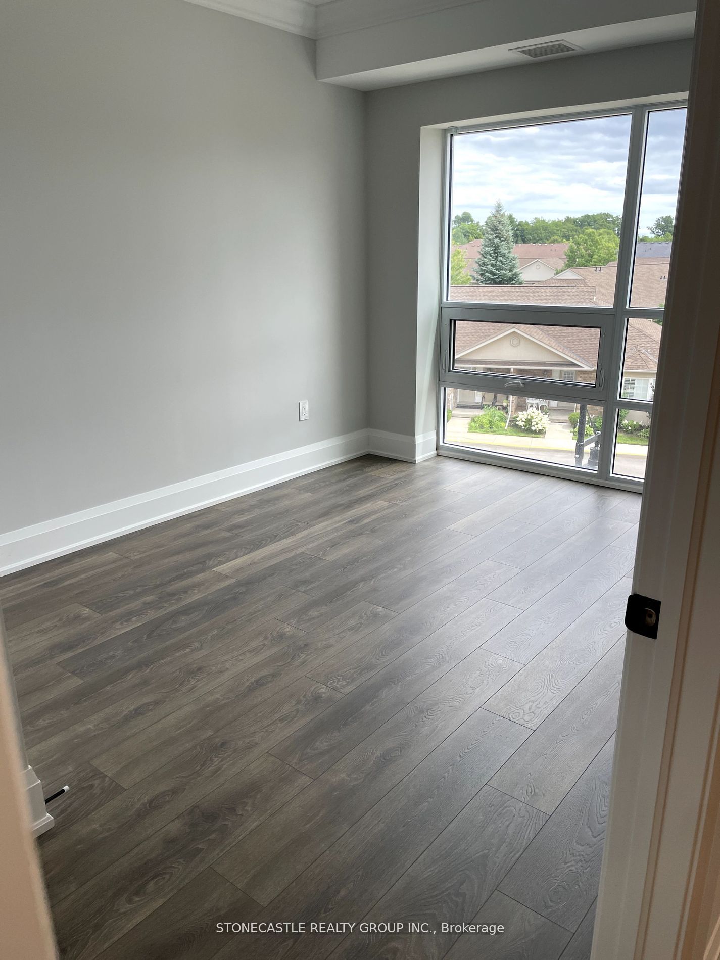 4040 Upper Middle Road, #308