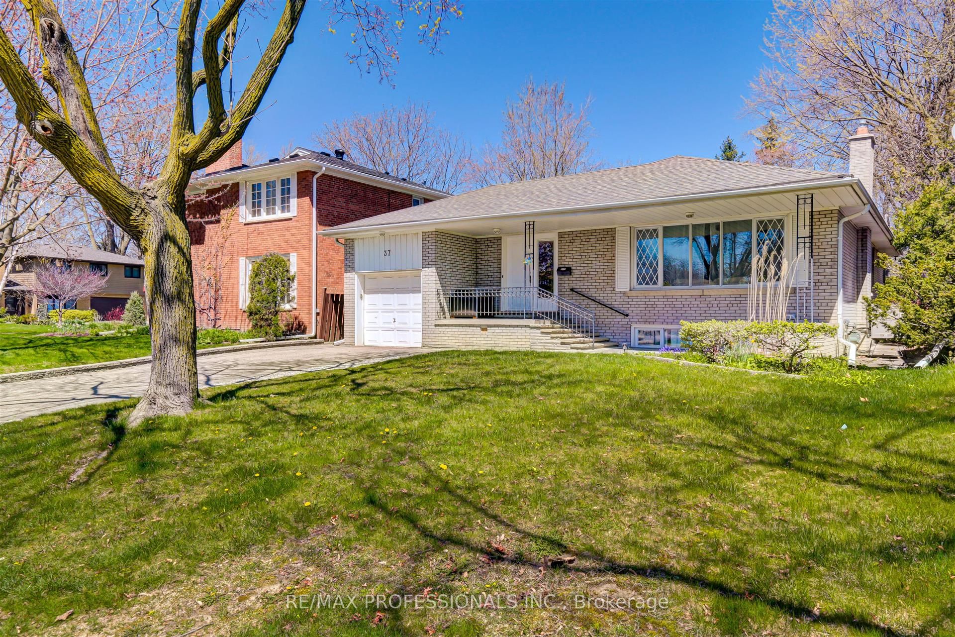 37 Markland Drive