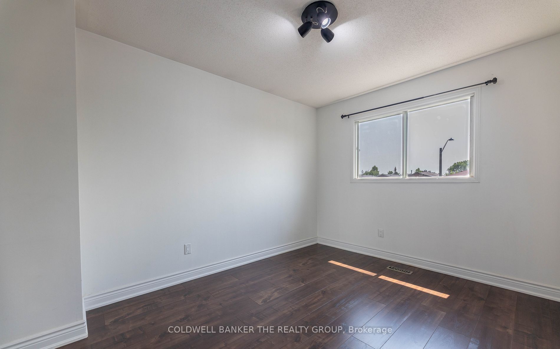 4675 Empire Crescent
