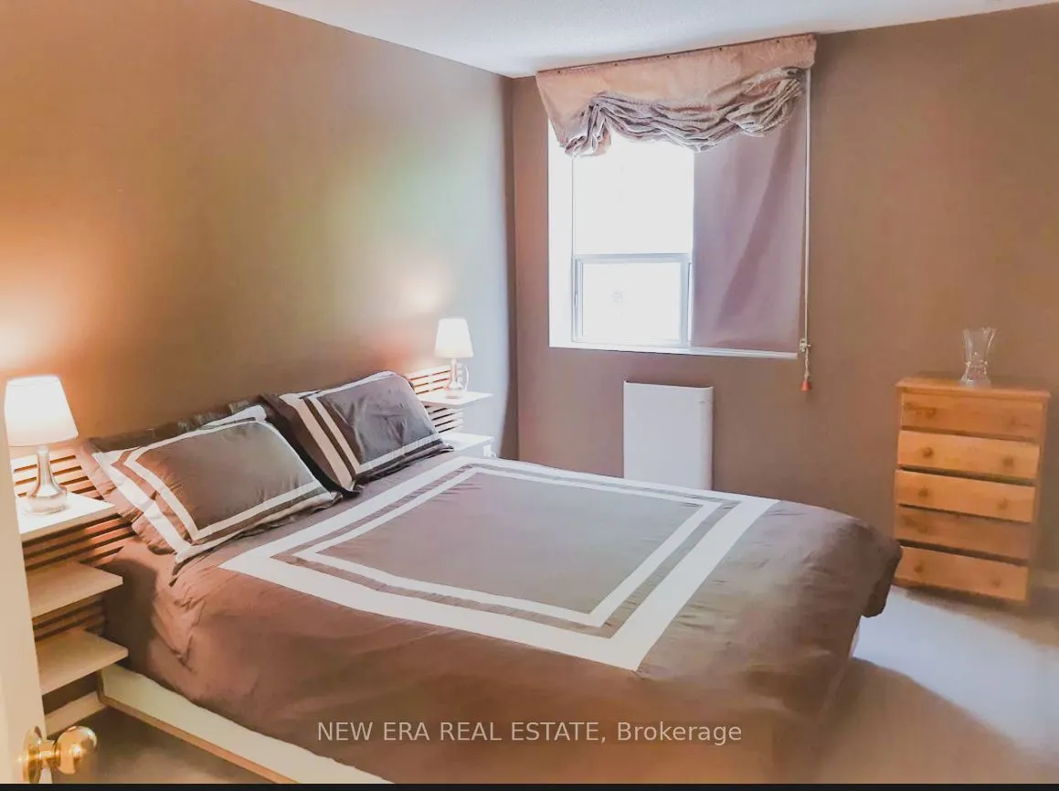 4198 Dundas Street W, #210