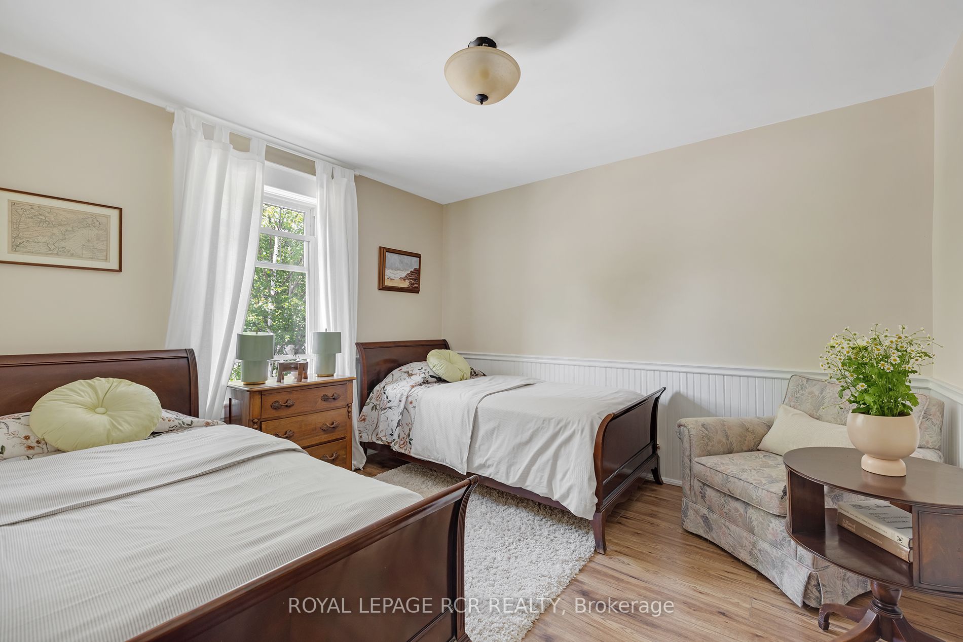 9 Wellington Street
