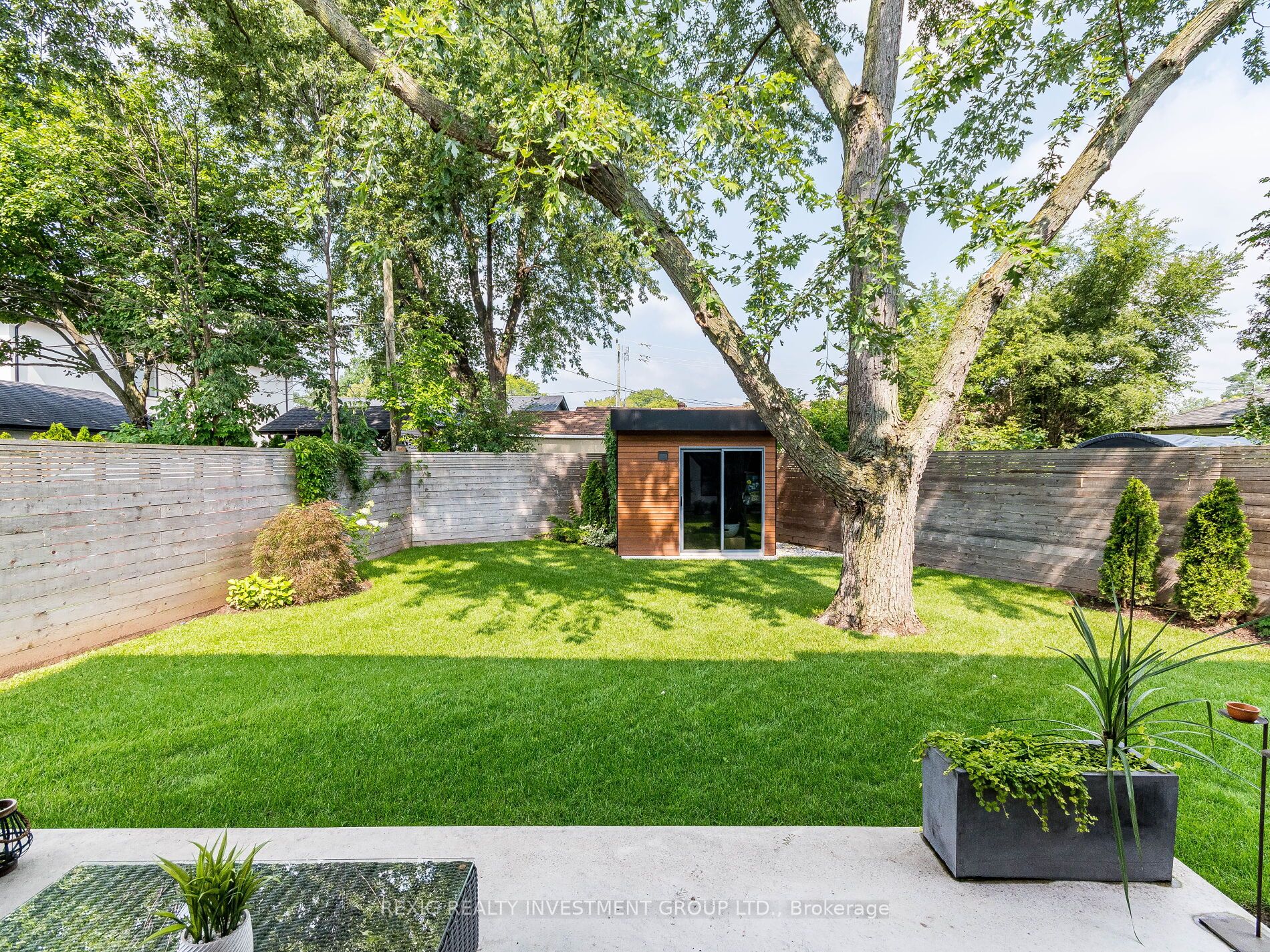 1337 Waverly Avenue