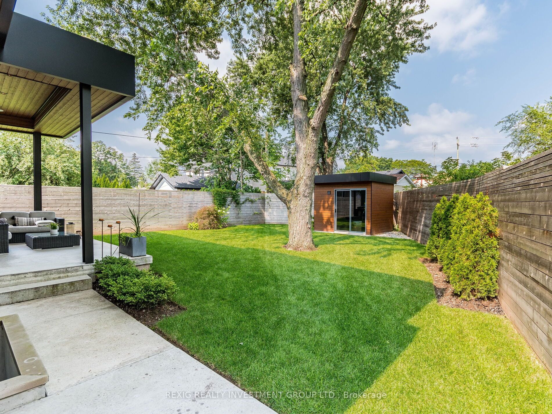 1337 Waverly Avenue