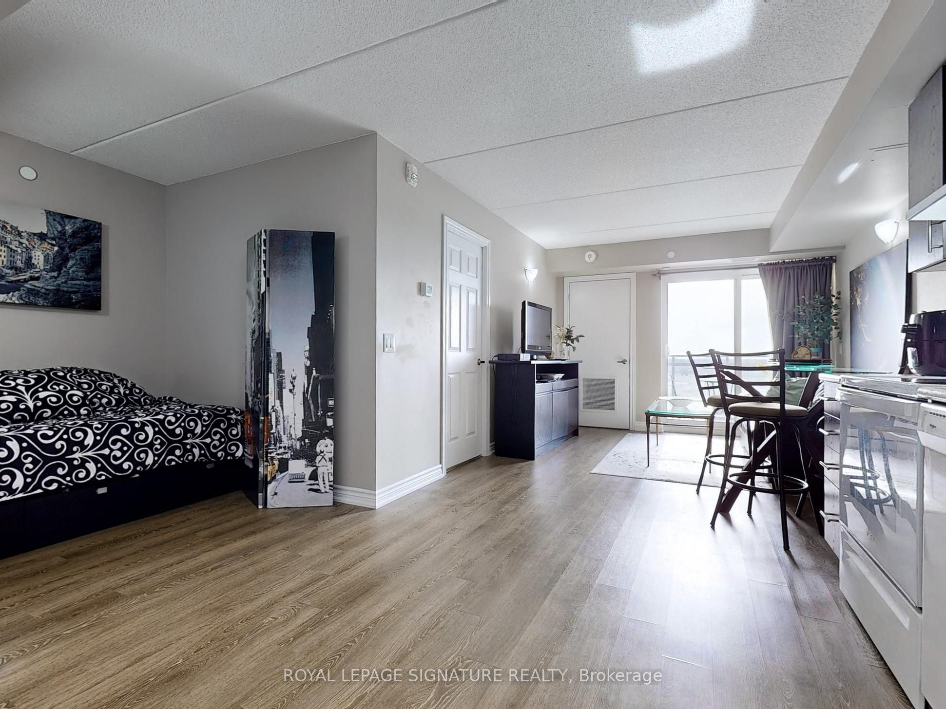 716 Main Street E, #505