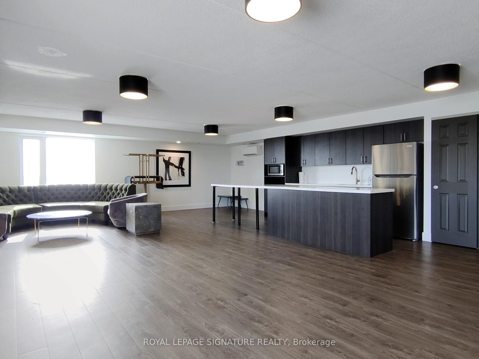 716 Main Street E, #505
