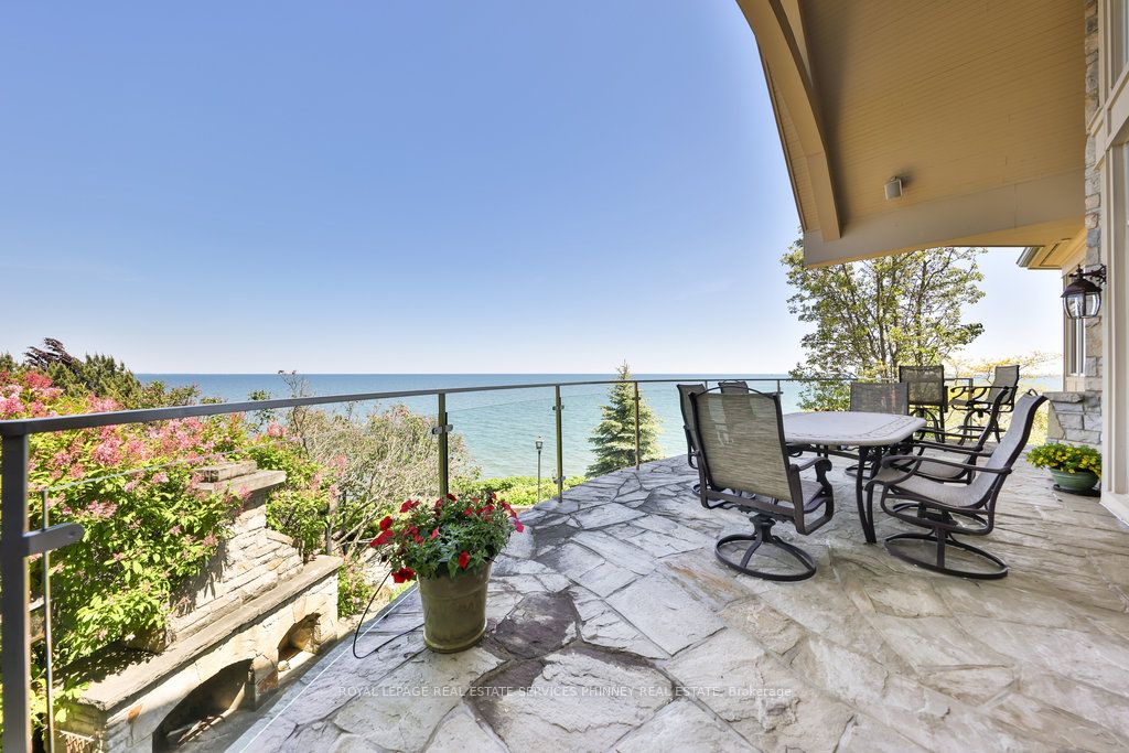 872 Whittier Crescent
