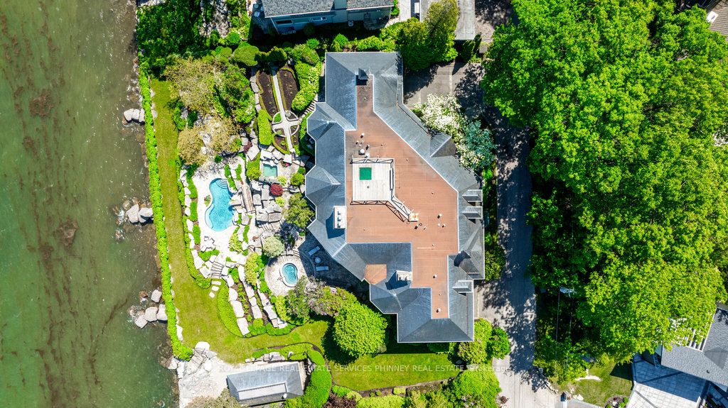 872 Whittier Crescent