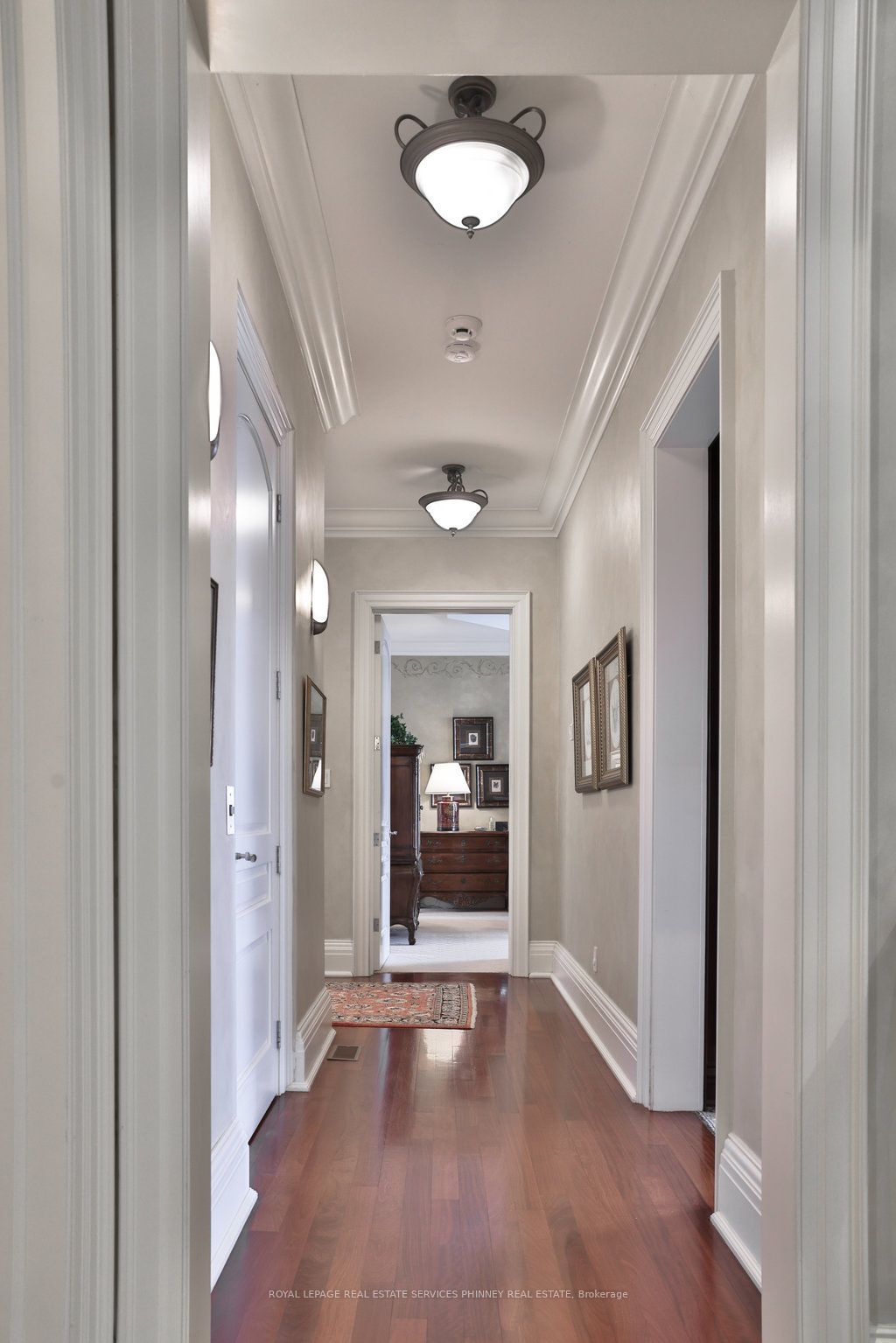 872 Whittier Crescent