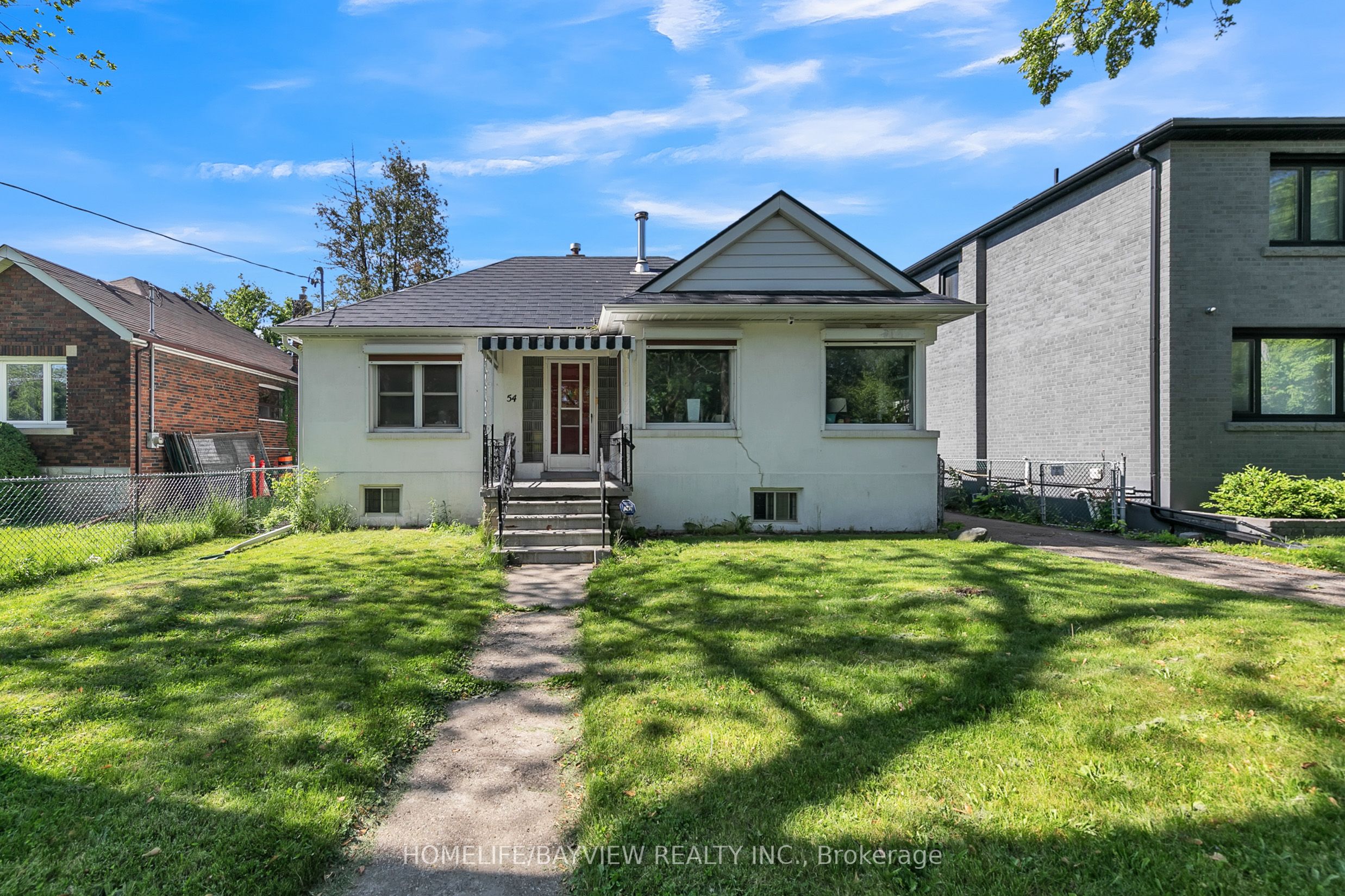 54 Ash Crescent