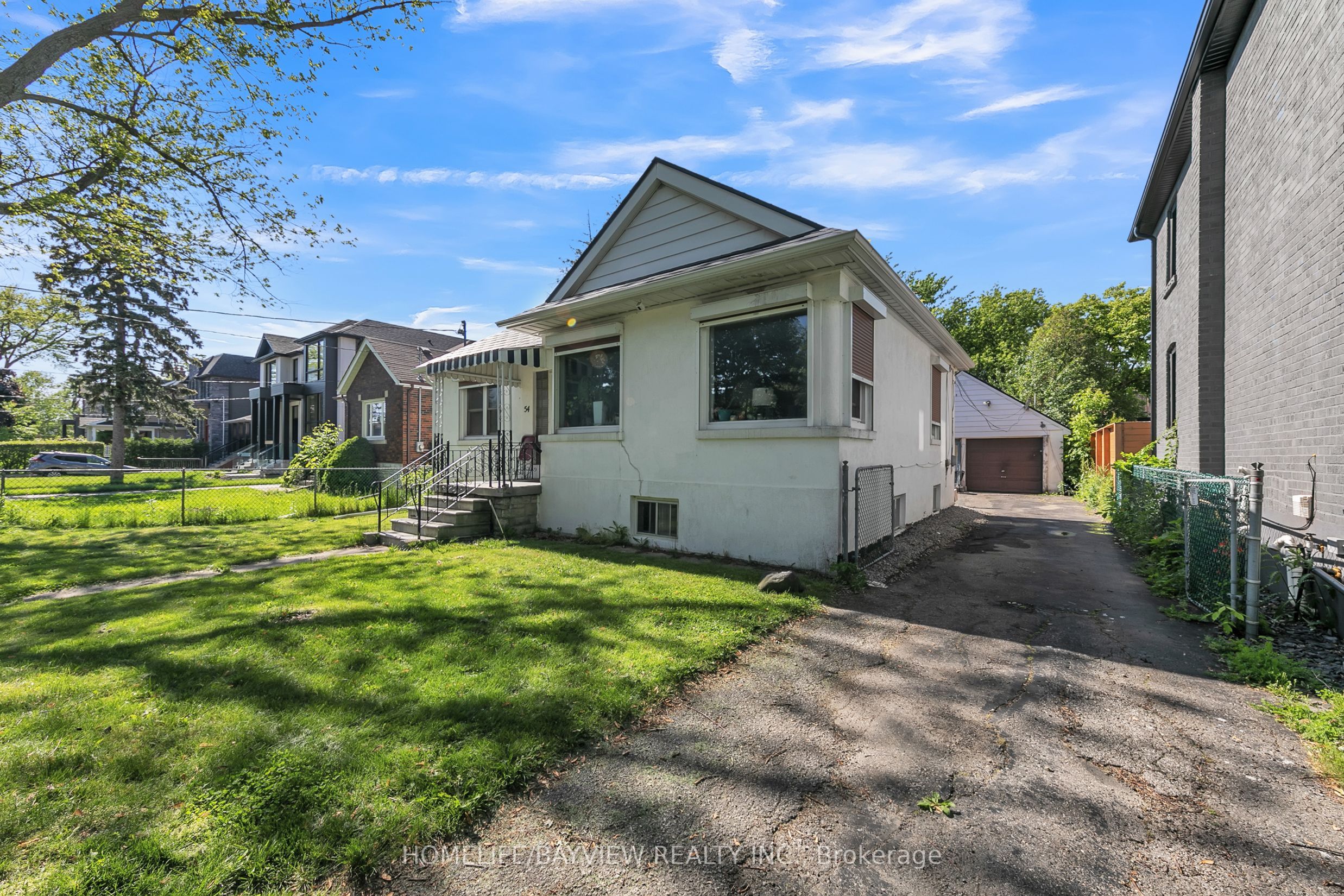 54 Ash Crescent