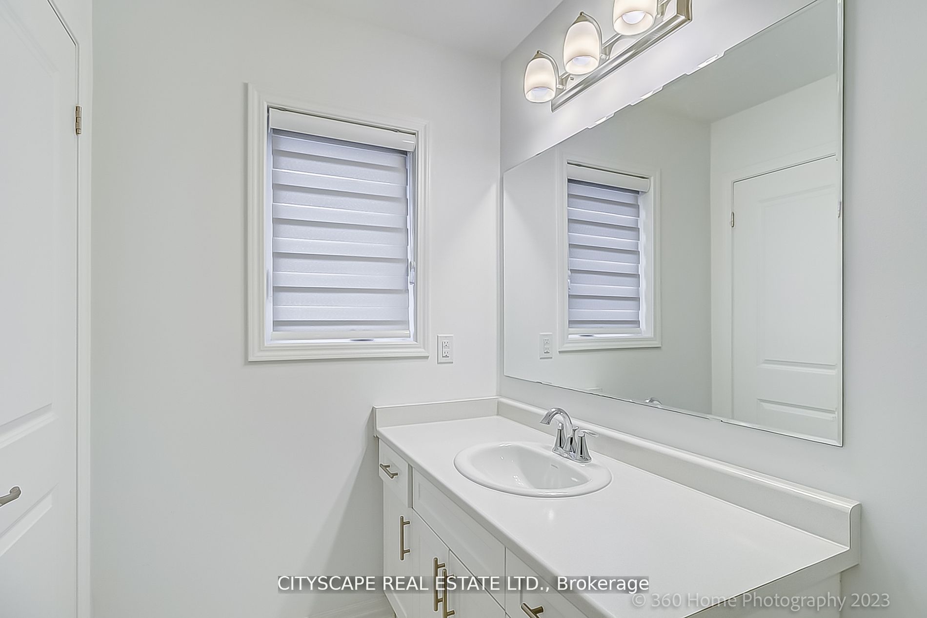 3083 William Cutmore Boulevard