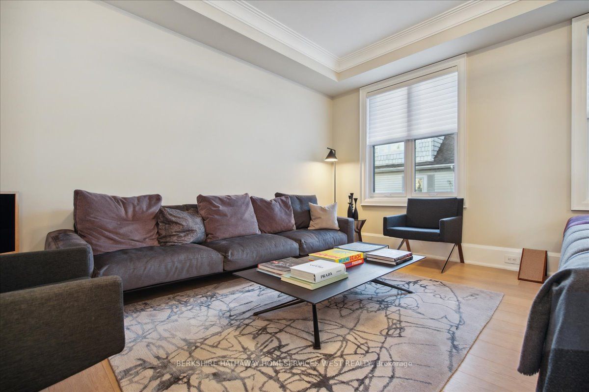 336 Robinson Street, #2