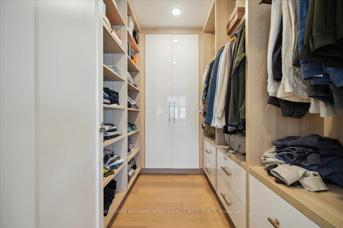 336 Robinson Street, #2