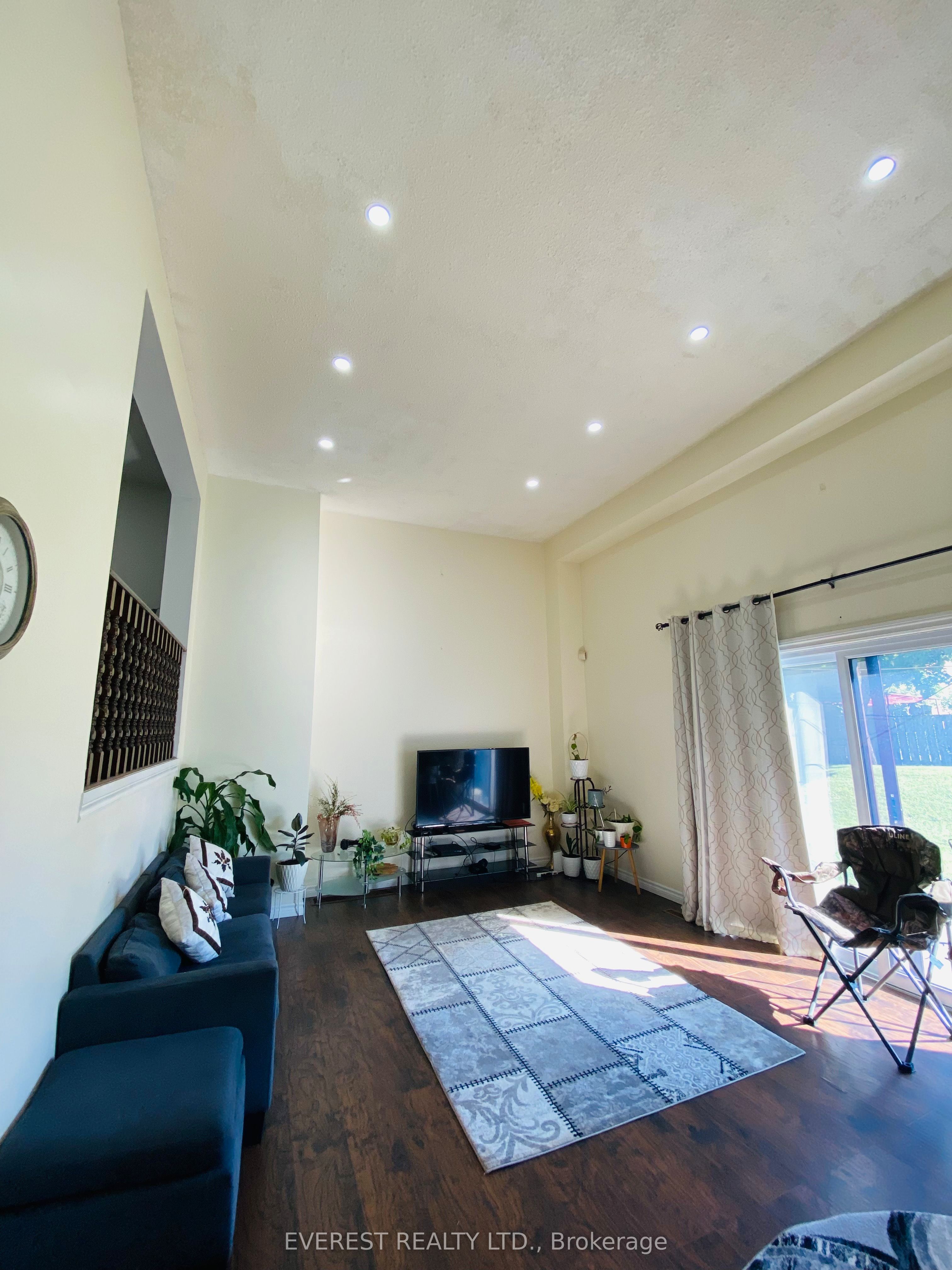 4020 Brandon Gate Drive, #10