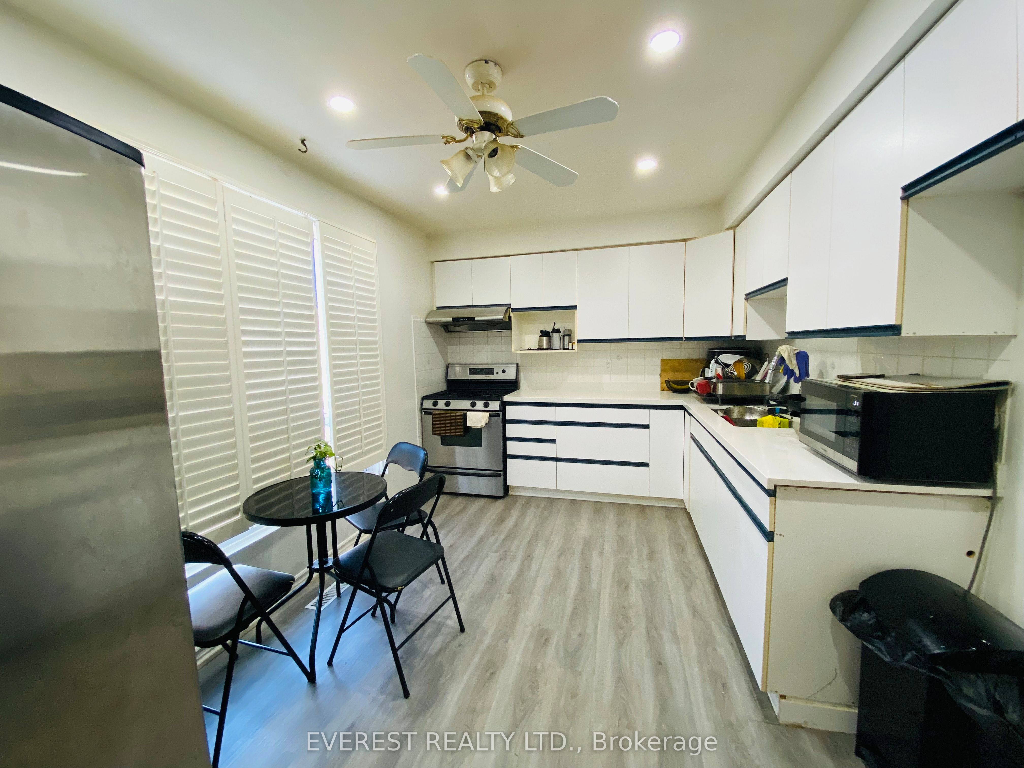 4020 Brandon Gate Drive, #10