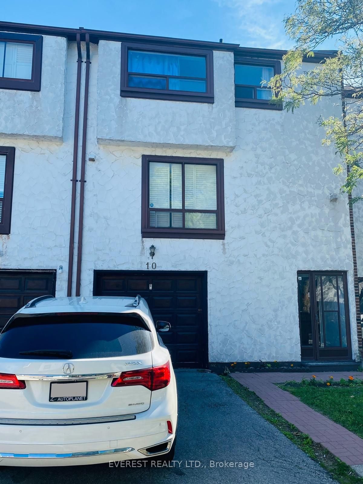 4020 Brandon Gate Drive, #10