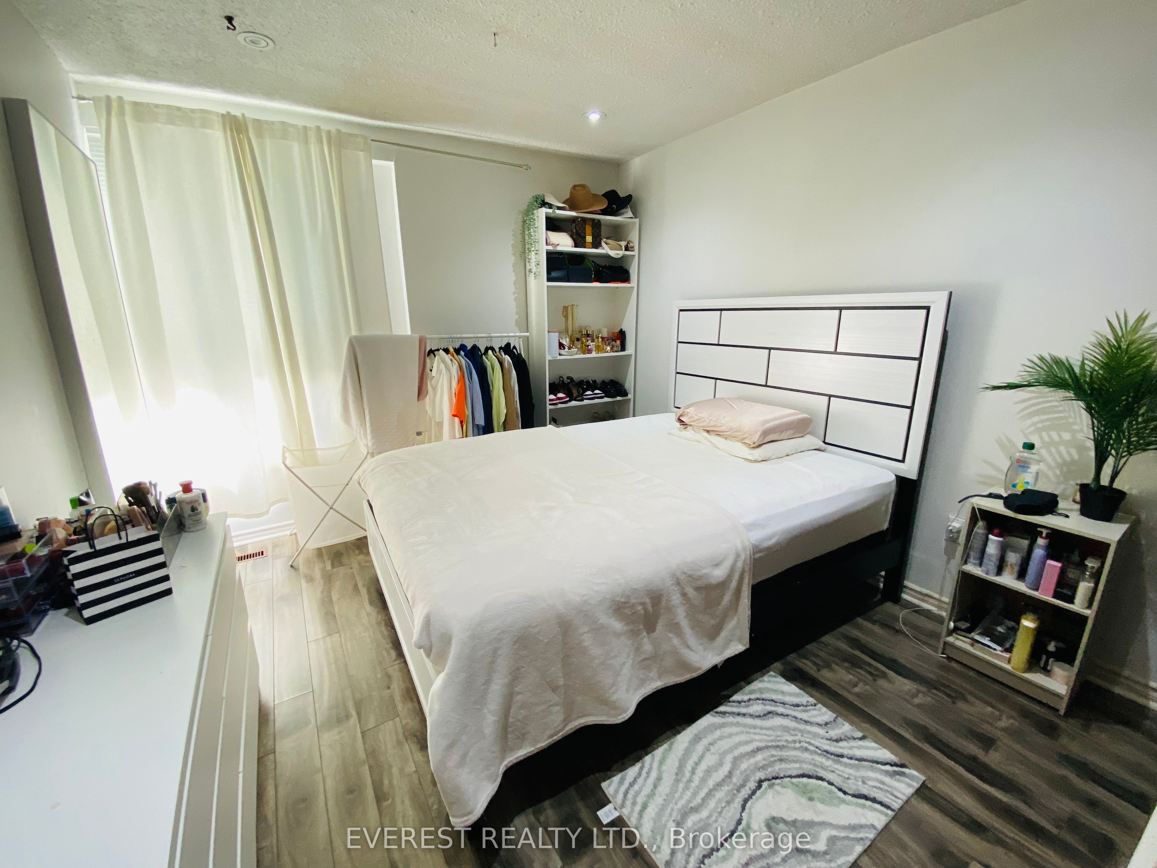 4020 Brandon Gate Drive, #10