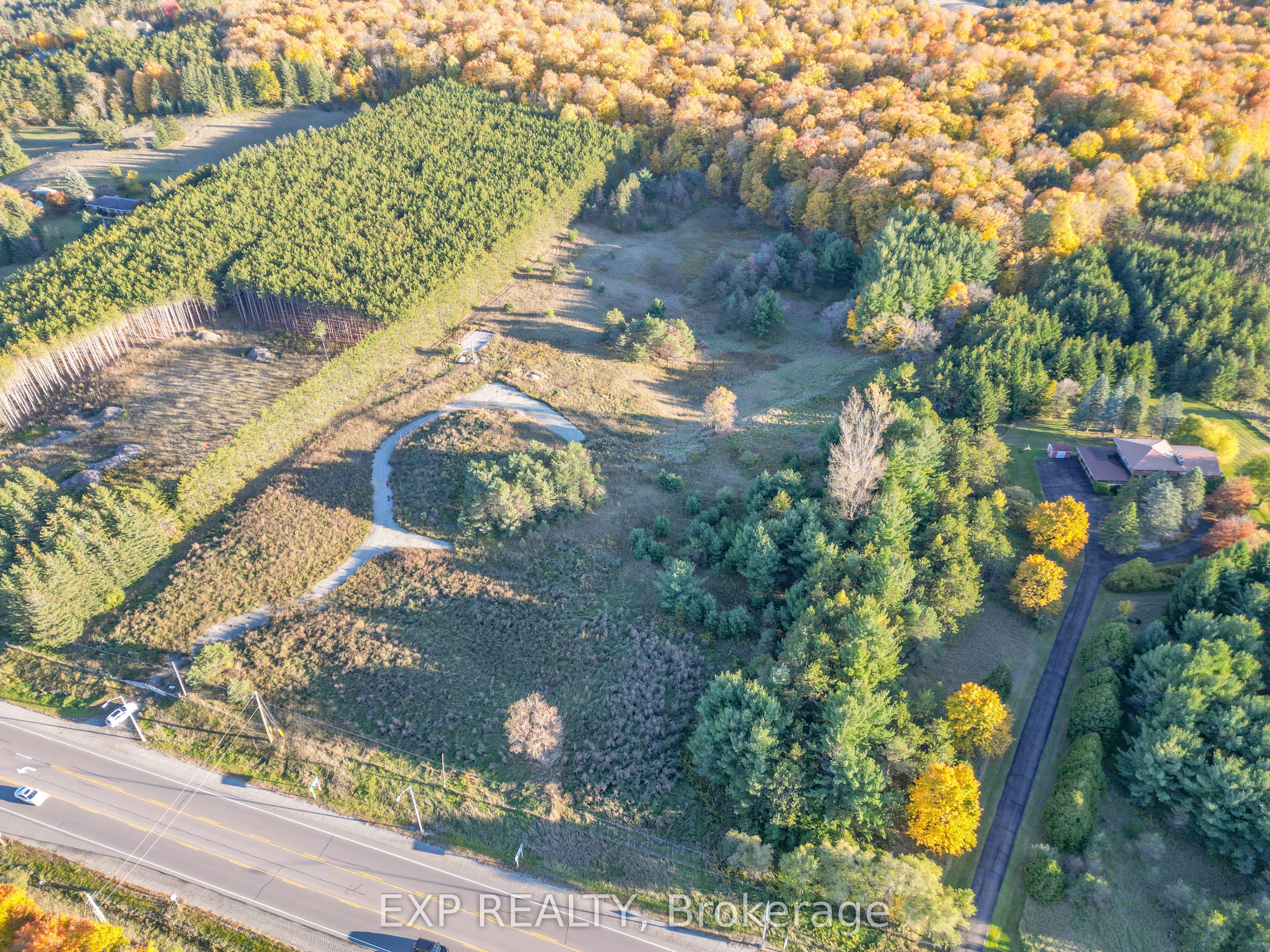 Lot 29 Con. 8, Highway 9