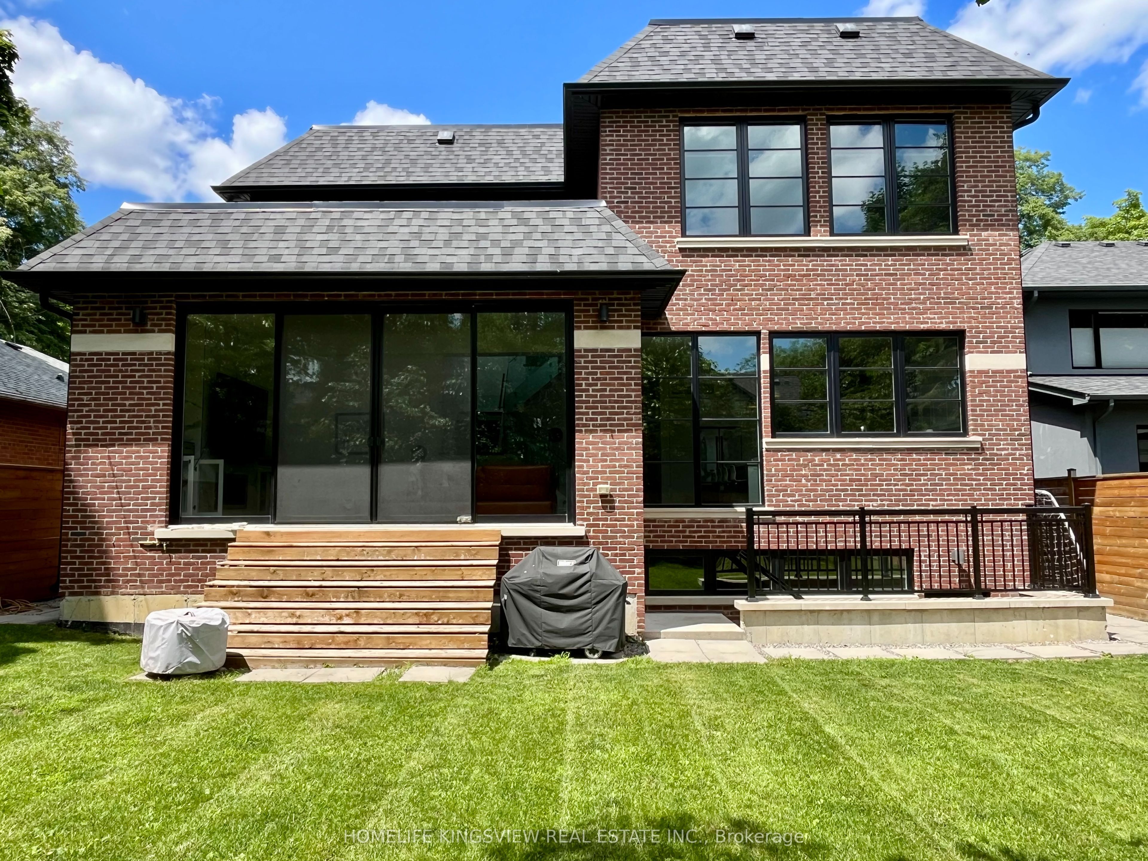 57 Ambleside Avenue