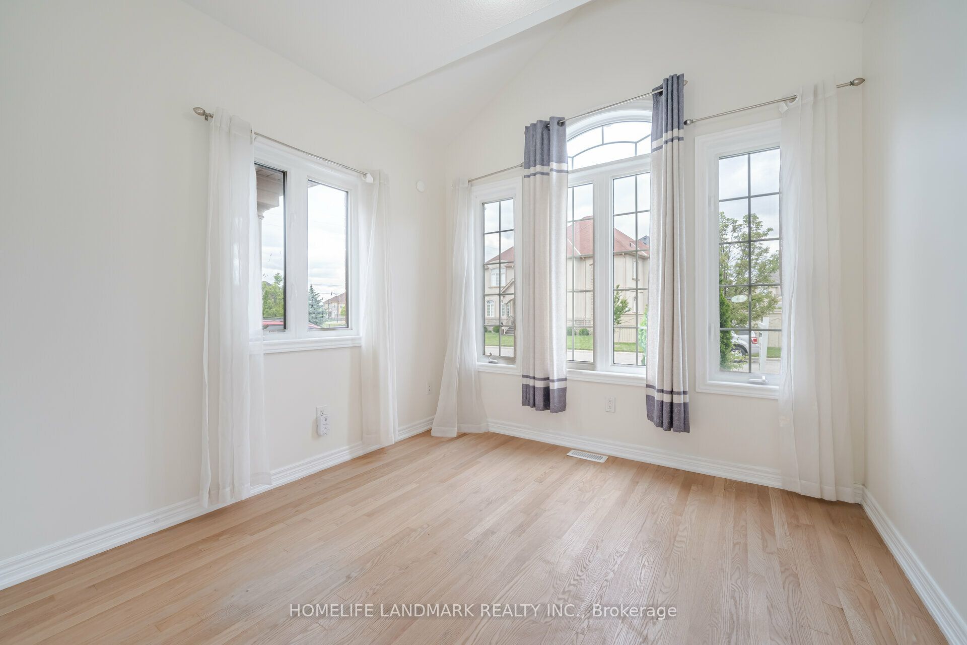 40 Balin Crescent