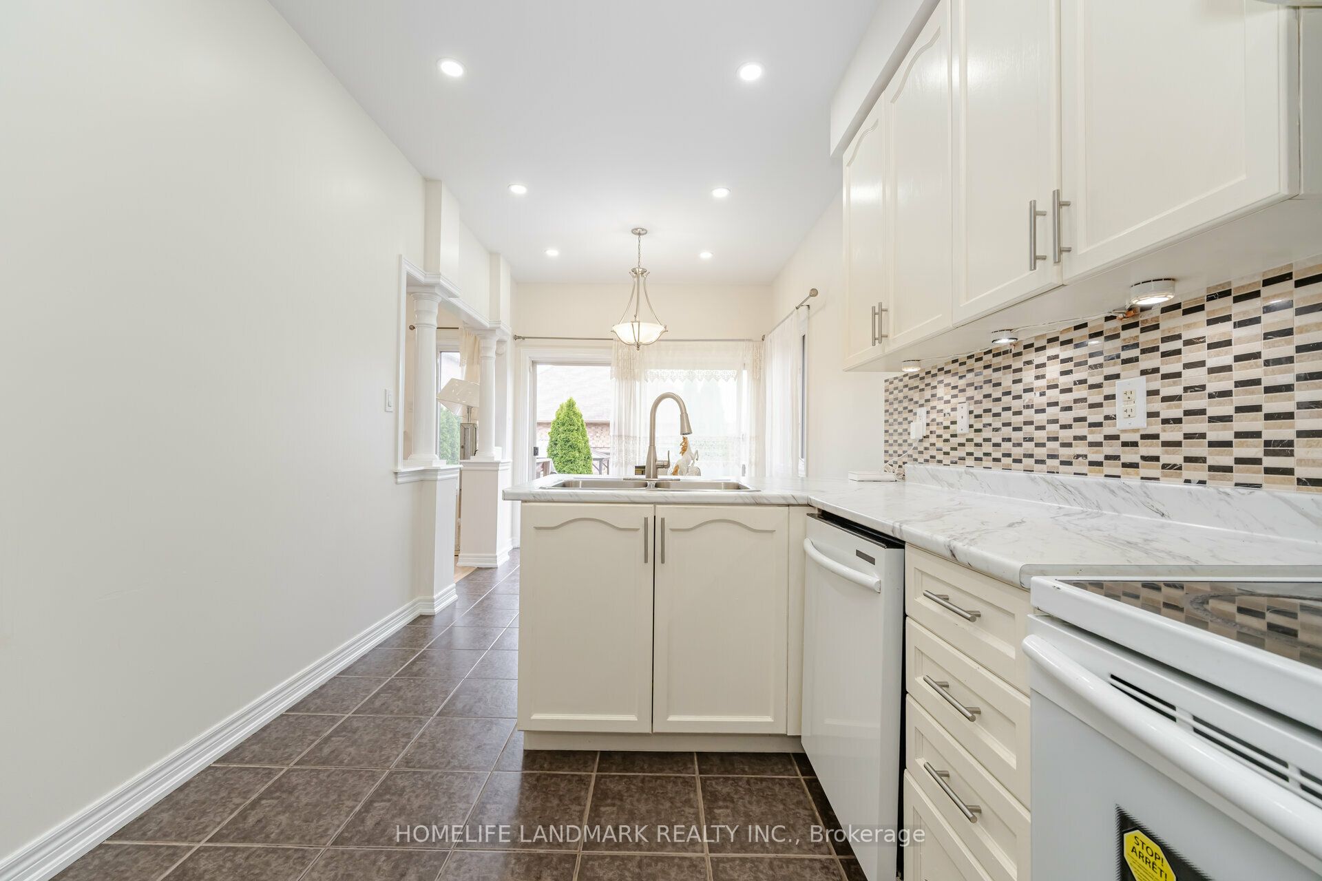 40 Balin Crescent