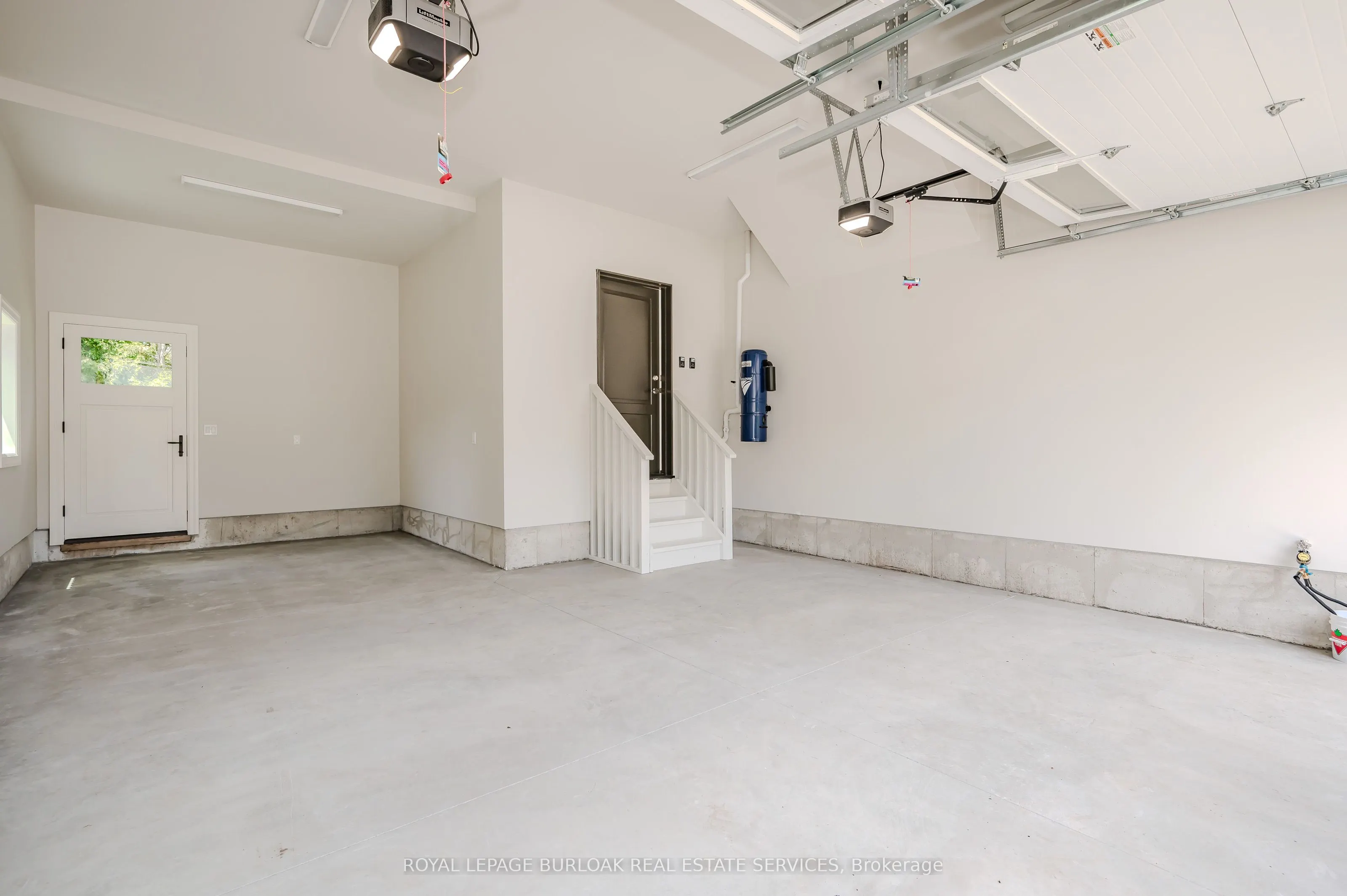 2423 Raymore Drive