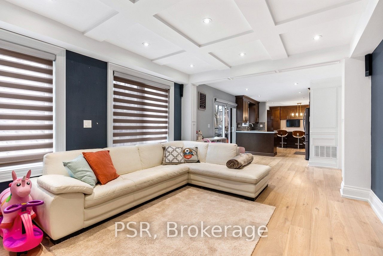 1605 Calverton Court