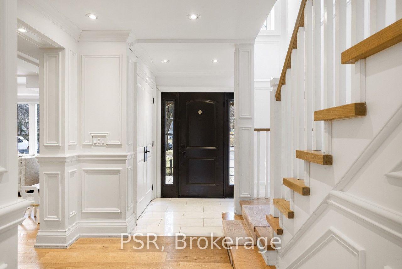 1605 Calverton Court