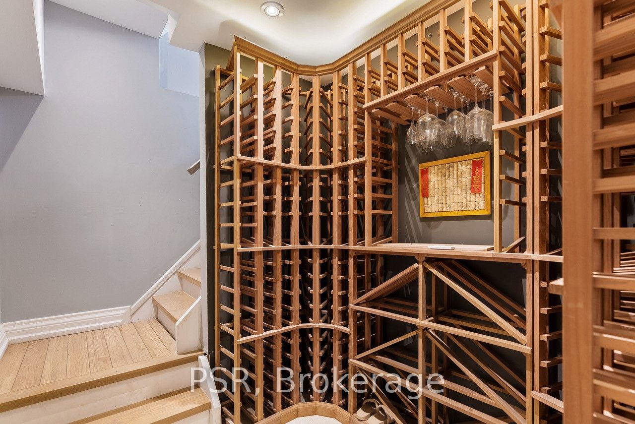 1605 Calverton Court