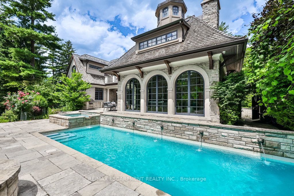 1476 Carmen Drive