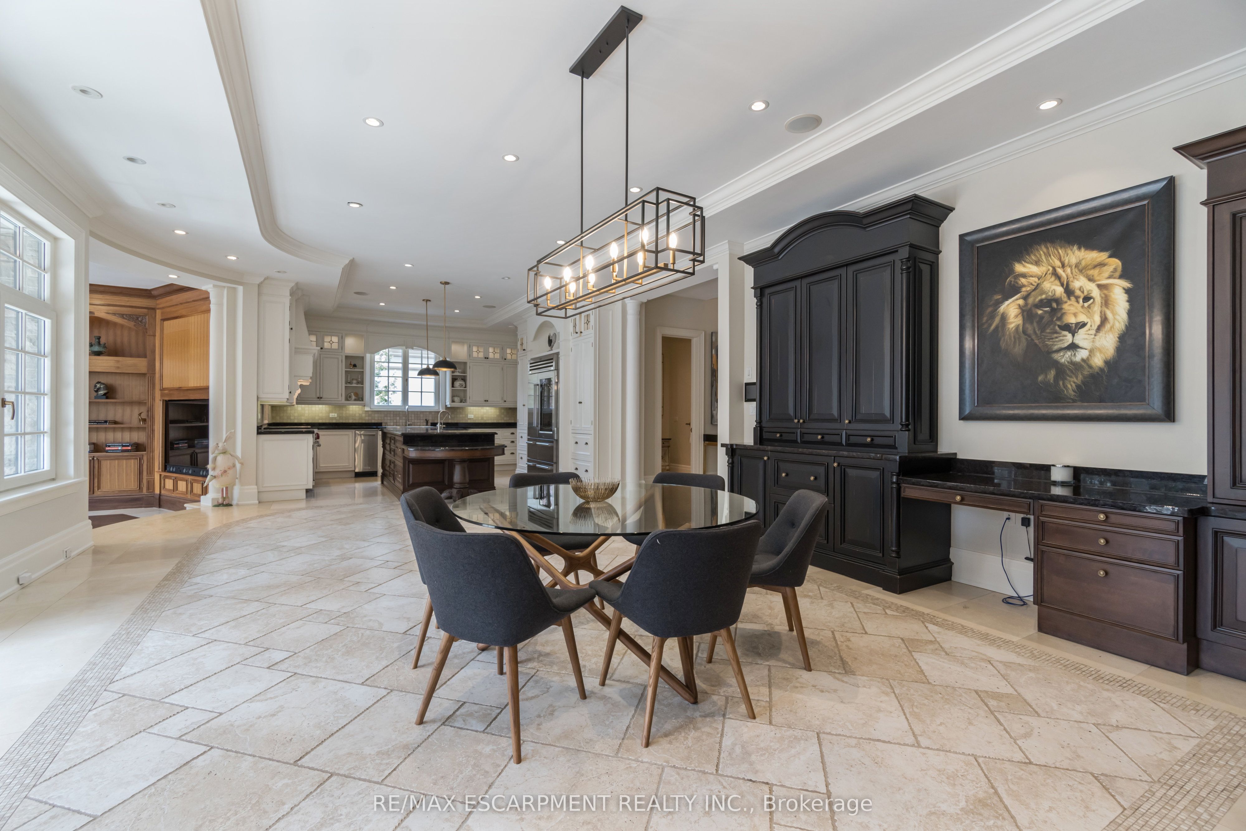 1476 Carmen Drive