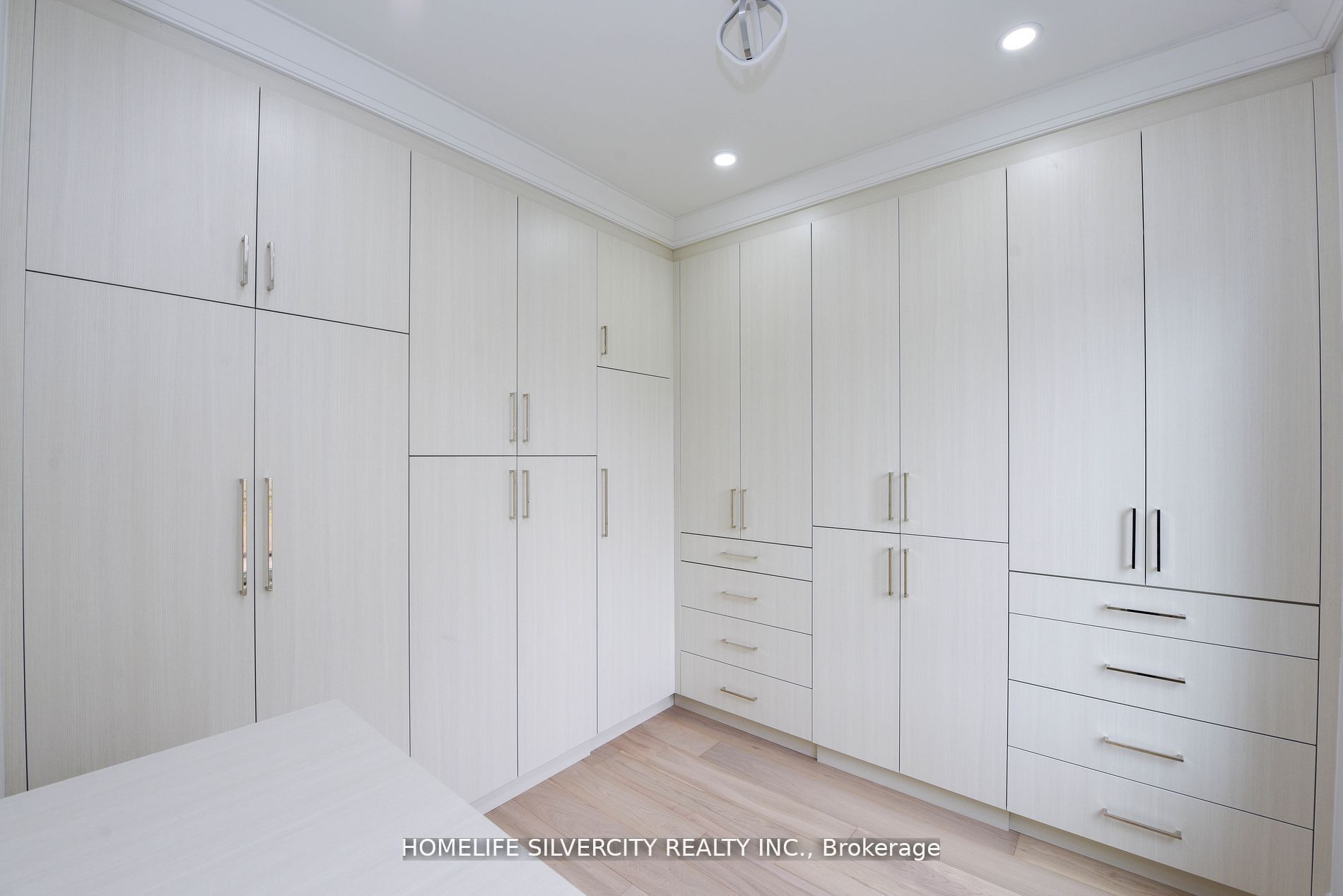 455 Samford Place