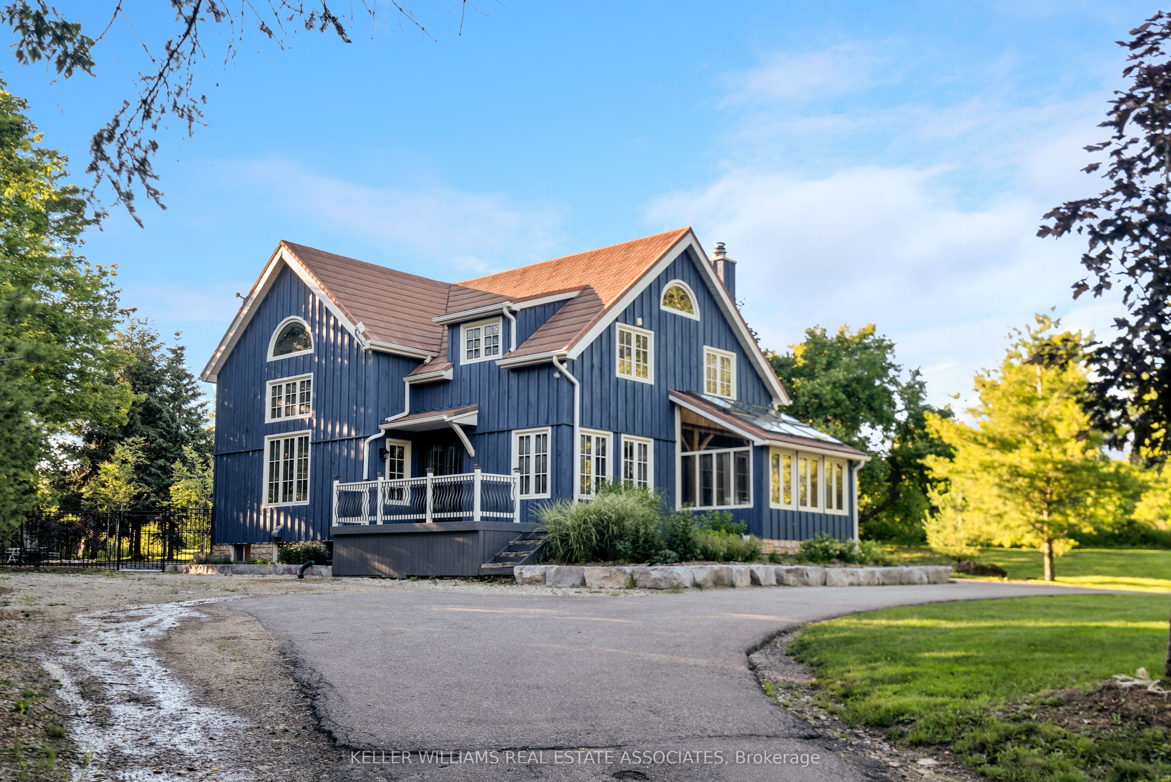 11515 22 Side Road