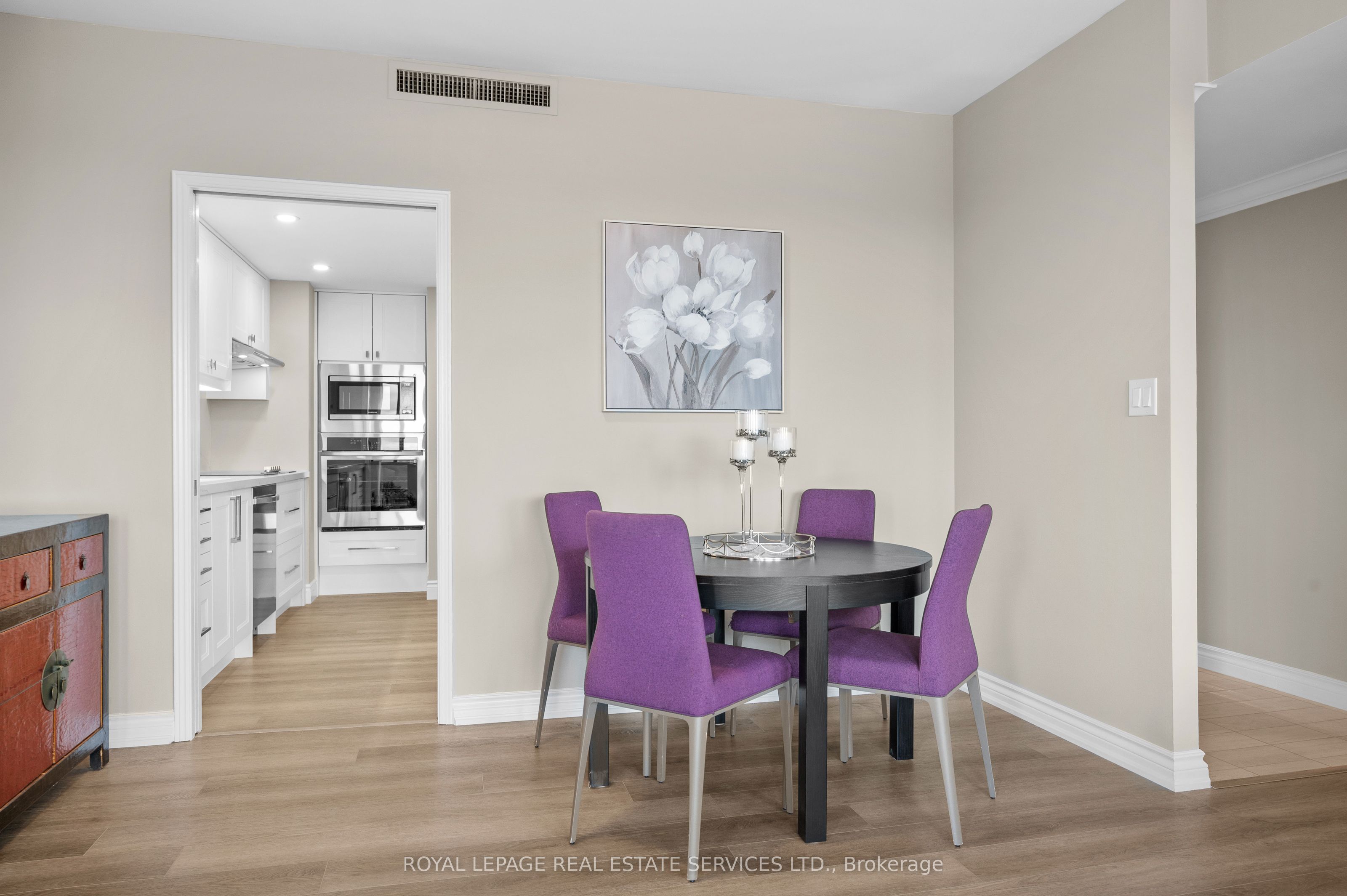 100 Lakeshore Road E, #1104
